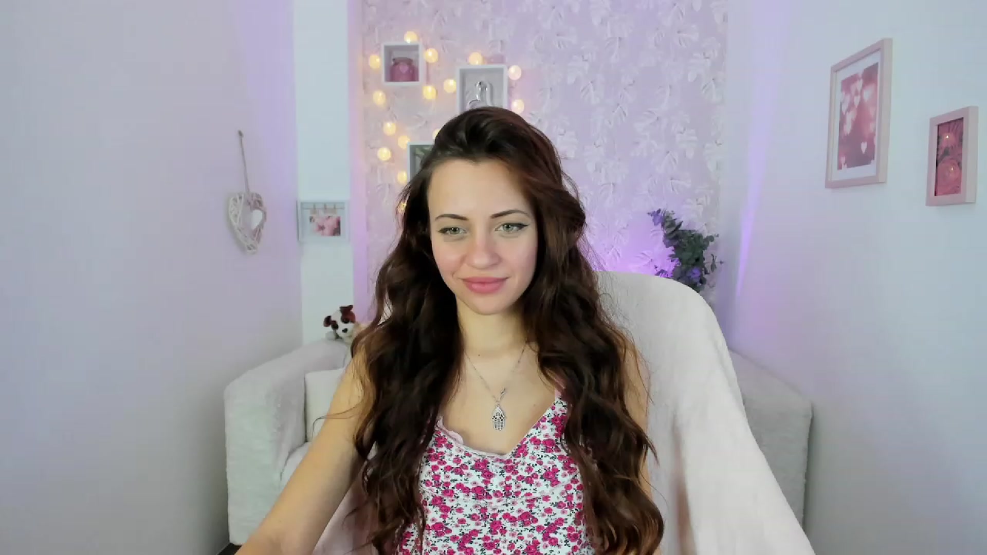 Gallery image thumbnail from Kathy_White's myfreecams stream on, 01/27/2023, 17:47 image 10 of 20