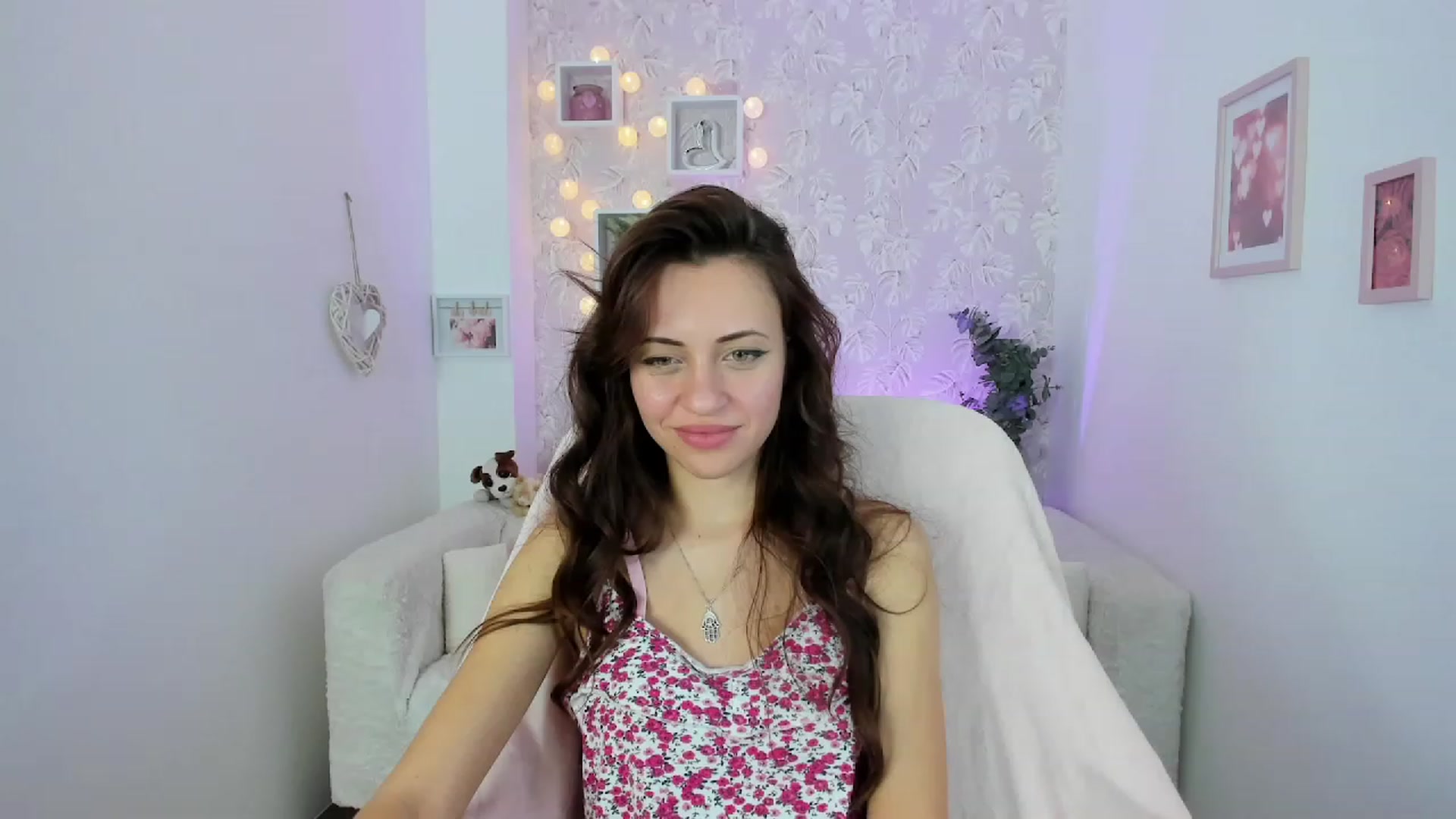 Gallery image thumbnail from Kathy_White's myfreecams stream on, 01/27/2023, 17:47 image 5 of 20