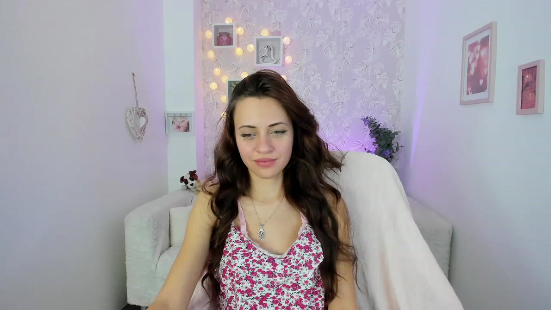 Gallery image thumbnail from Kathy_White's myfreecams stream on, 01/27/2023, 17:47 image 16 of 20