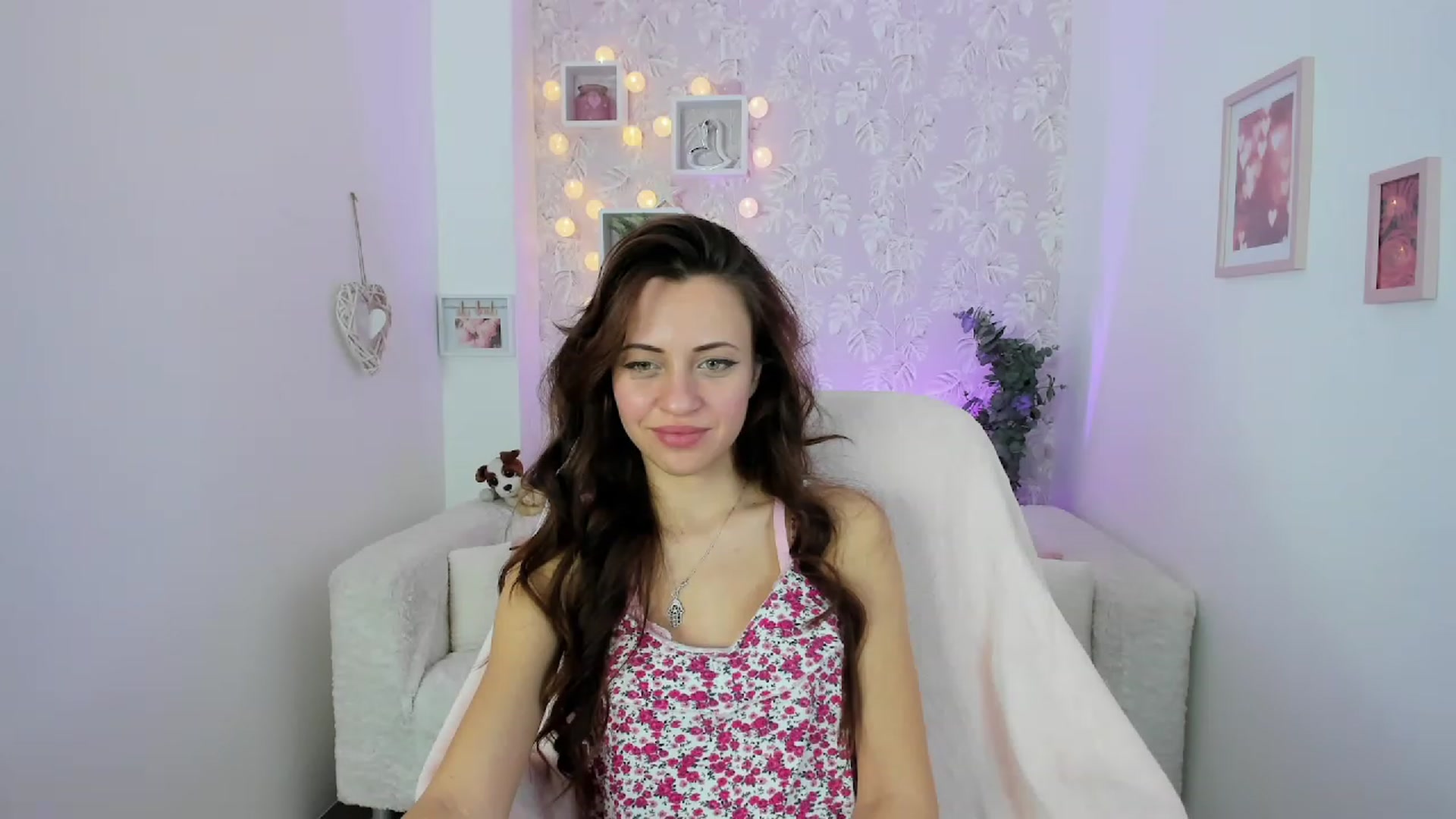 Gallery image thumbnail from Kathy_White's myfreecams stream on, 01/27/2023, 18:49 image 17 of 20