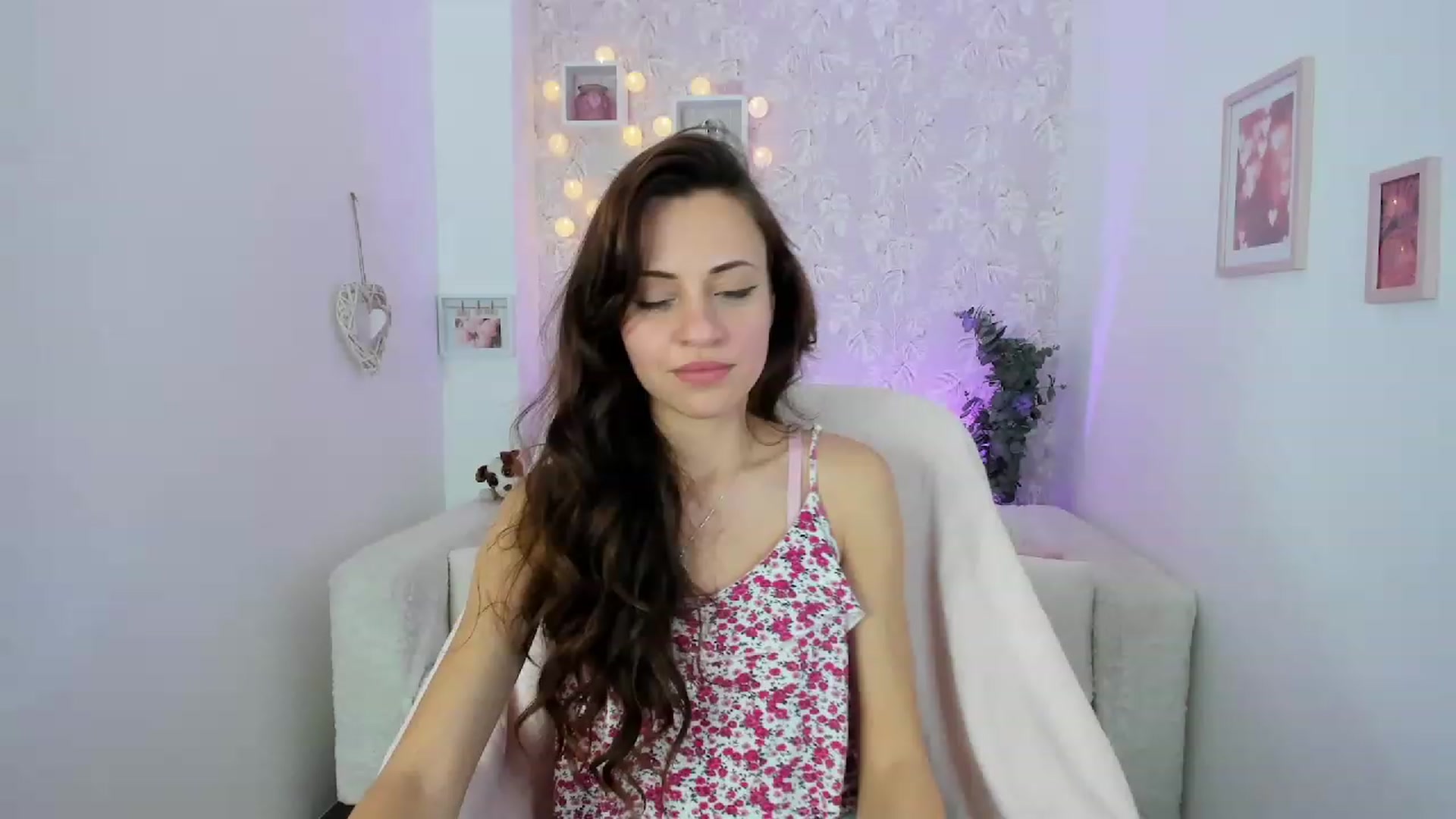 Gallery image thumbnail from Kathy_White's myfreecams stream on, 01/27/2023, 18:49 image 1 of 20