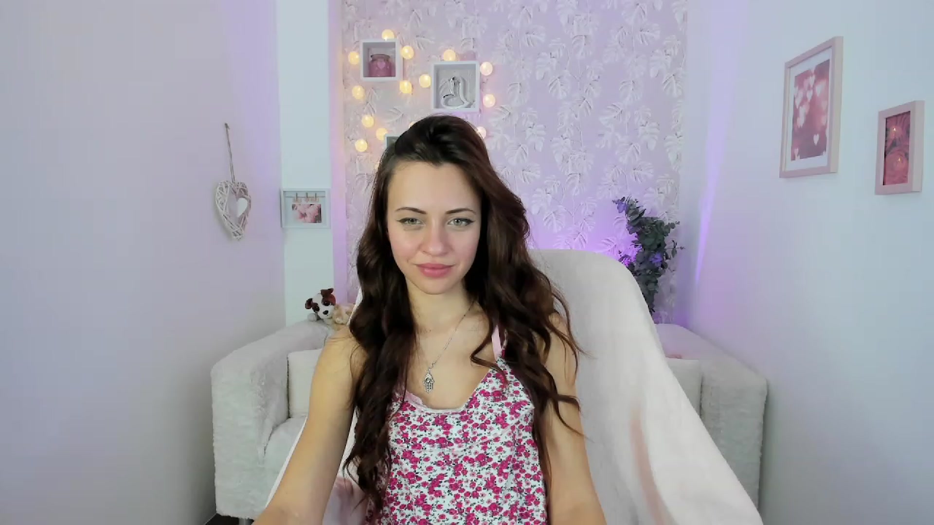 Gallery image thumbnail from Kathy_White's myfreecams stream on, 01/27/2023, 18:49 image 13 of 20