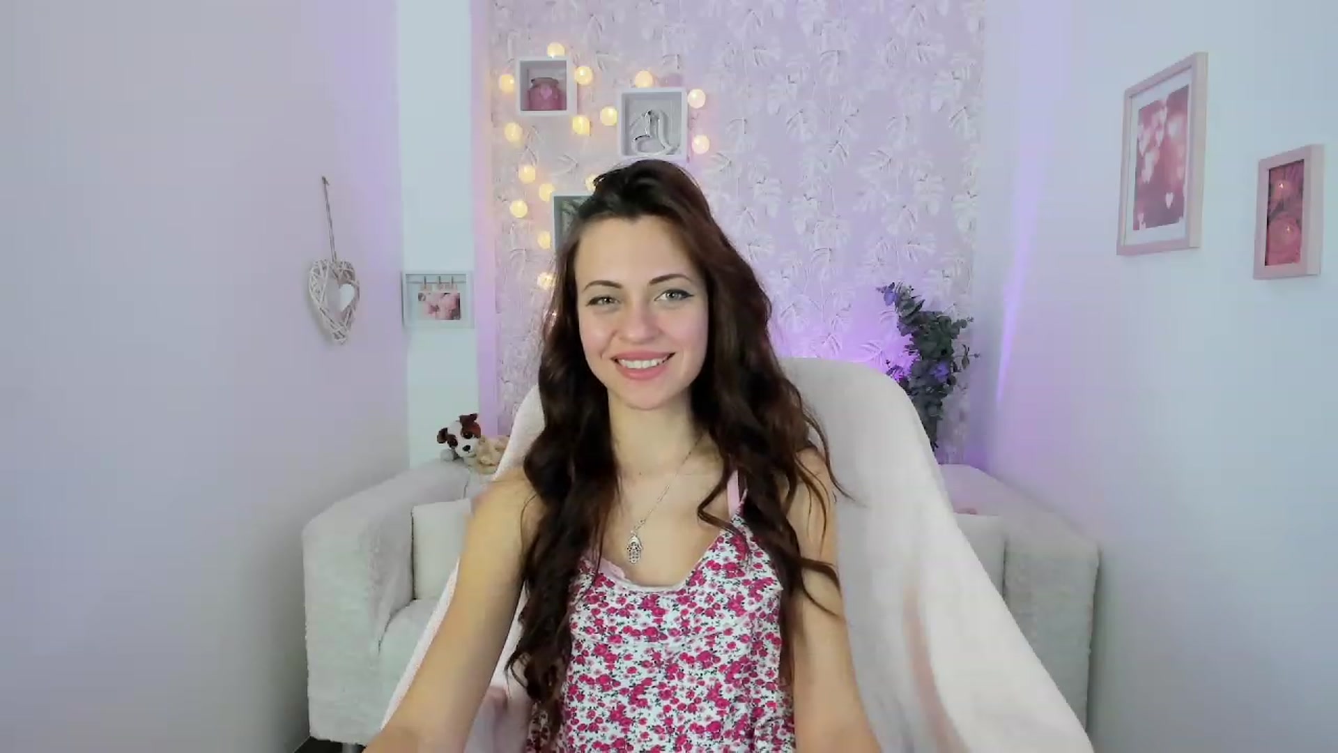Gallery image thumbnail from Kathy_White's myfreecams stream on, 01/27/2023, 18:49 image 14 of 20