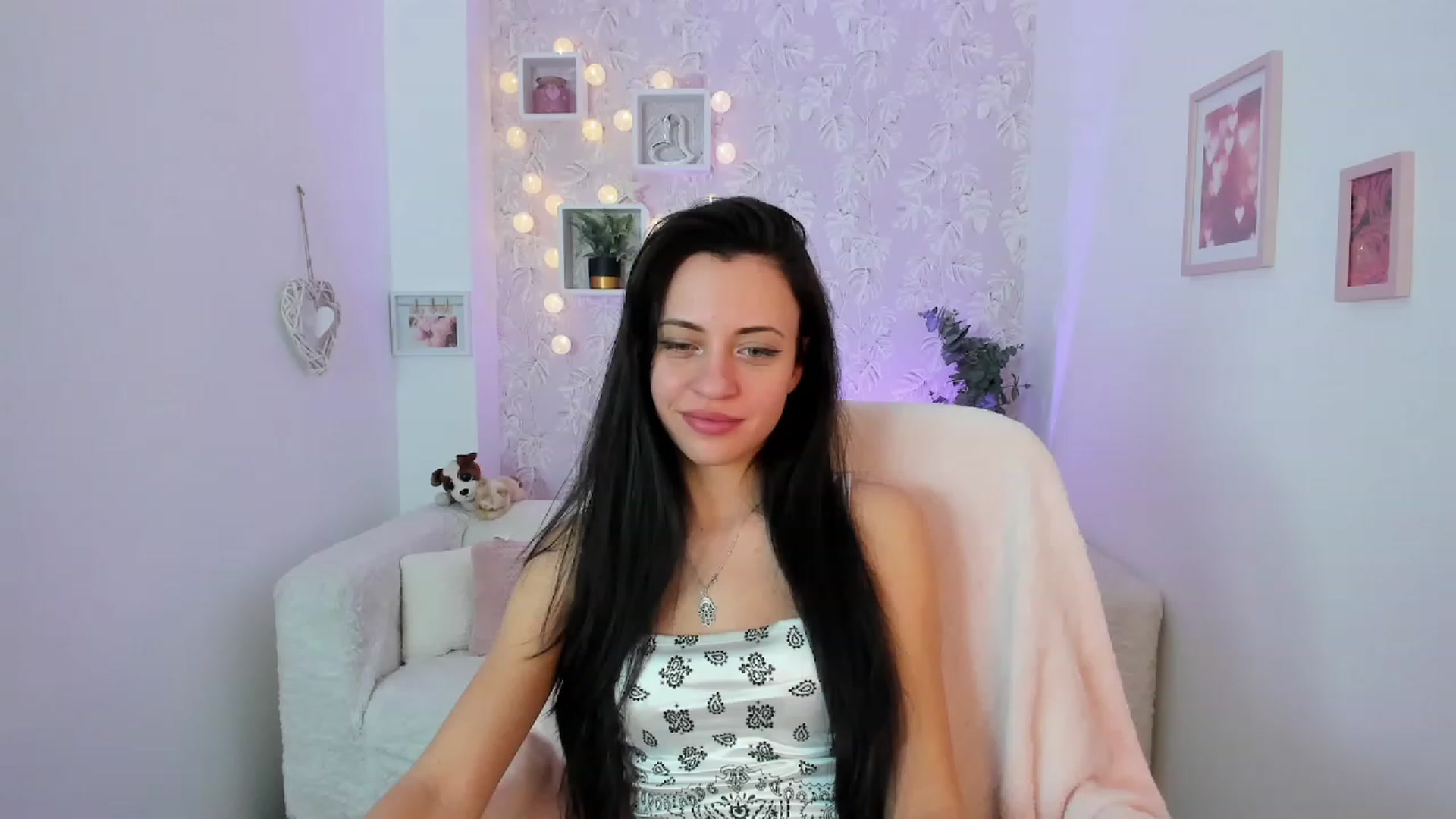 Gallery image thumbnail from Kathy_White's myfreecams stream on, 01/29/2023, 14:50 image 12 of 20