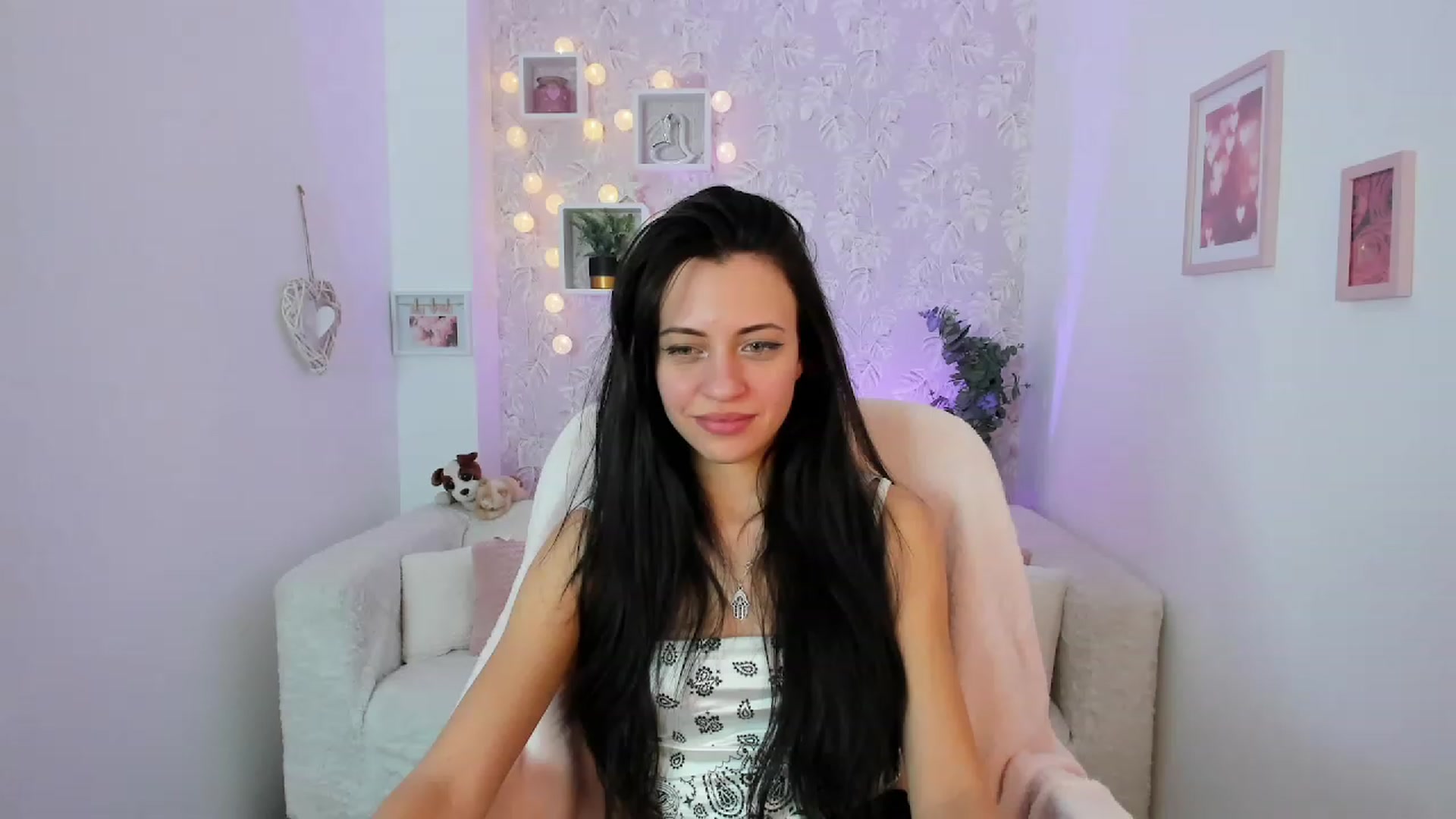 Gallery image thumbnail from Kathy_White's myfreecams stream on, 01/29/2023, 14:50 image 7 of 20
