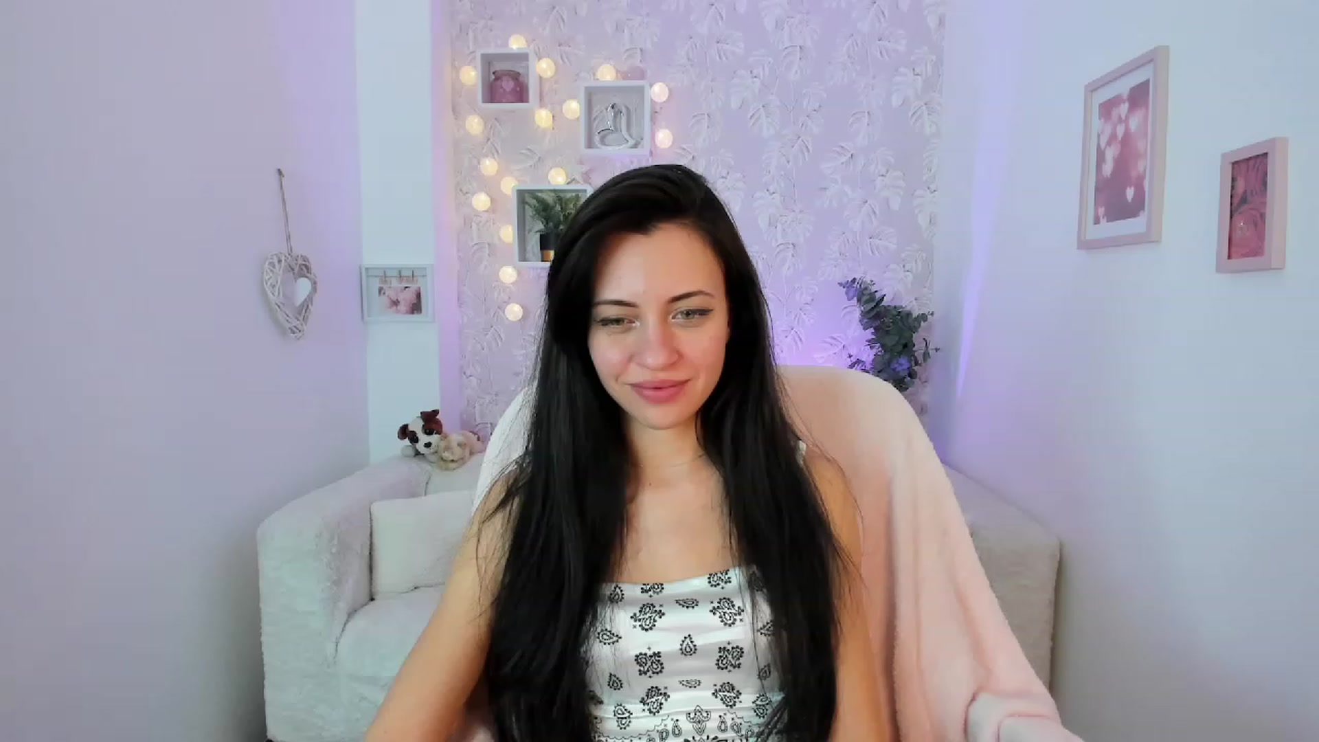 Gallery image thumbnail from Kathy_White's myfreecams stream on, 01/29/2023, 16:42 image 10 of 20