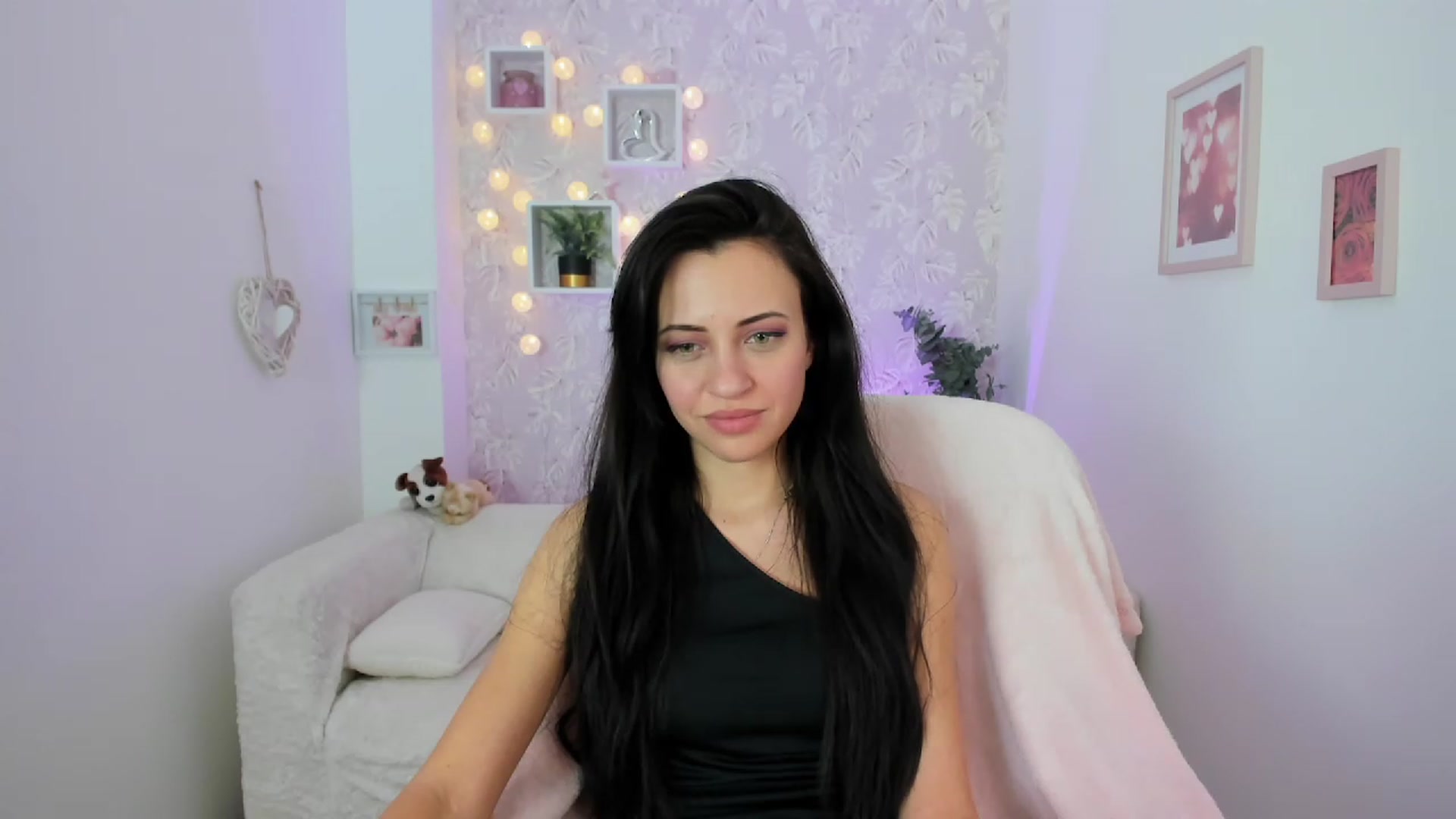 Gallery image thumbnail from Kathy_White's myfreecams stream on, 01/30/2023, 15:34 image 16 of 20
