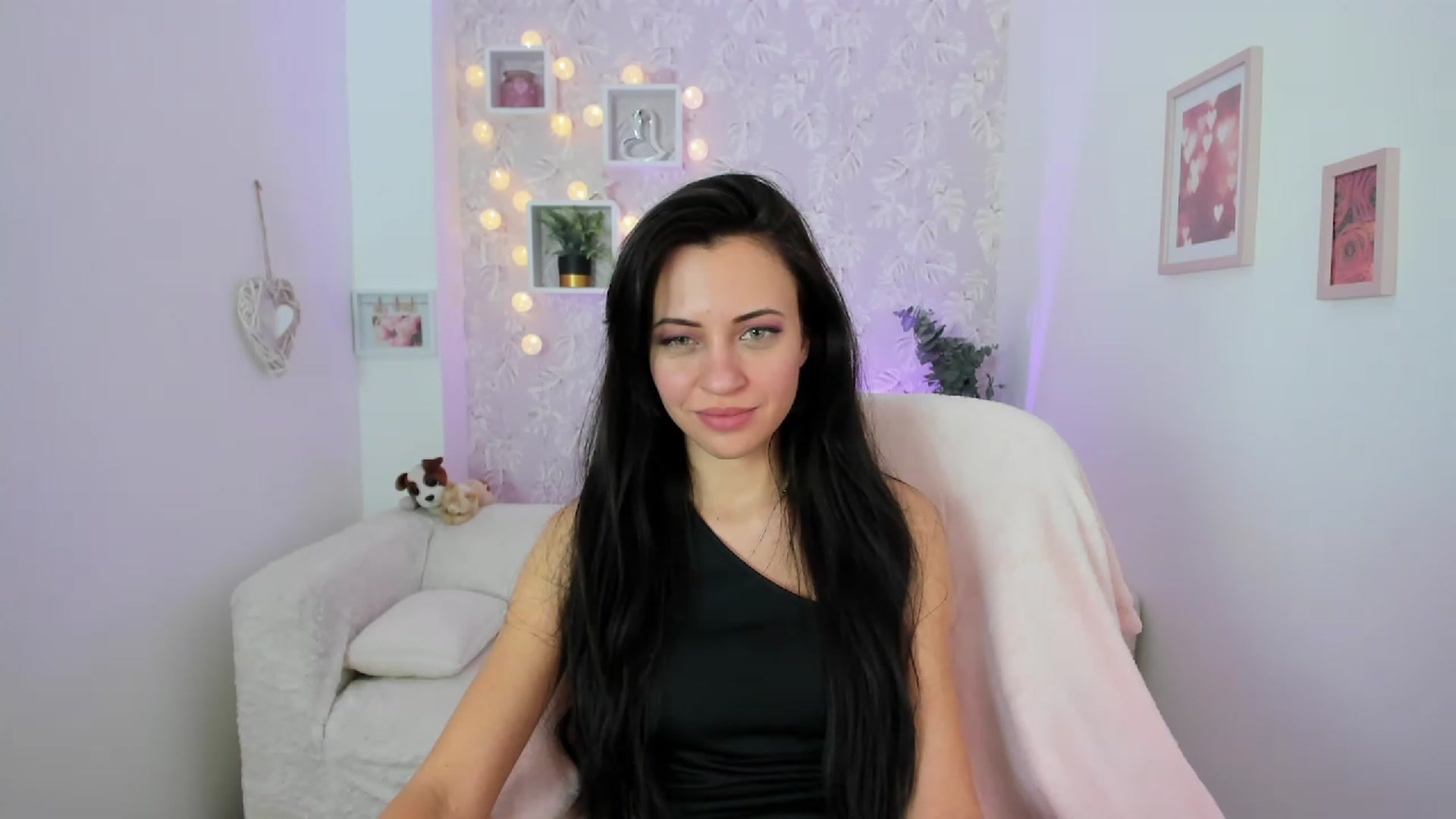 Gallery image thumbnail from Kathy_White's myfreecams stream on, 01/30/2023, 15:34 image 13 of 20