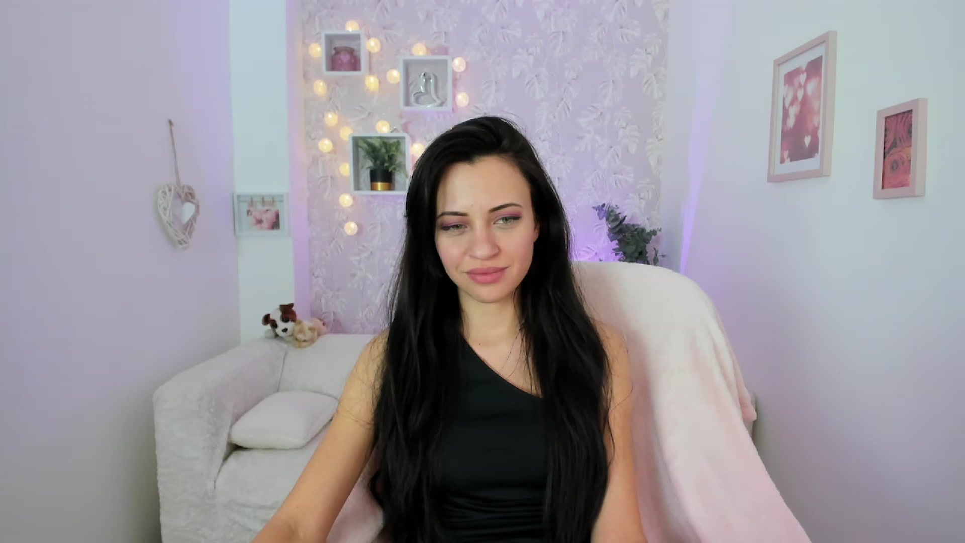Gallery image thumbnail from Kathy_White's myfreecams stream on, 01/30/2023, 15:34 image 14 of 20