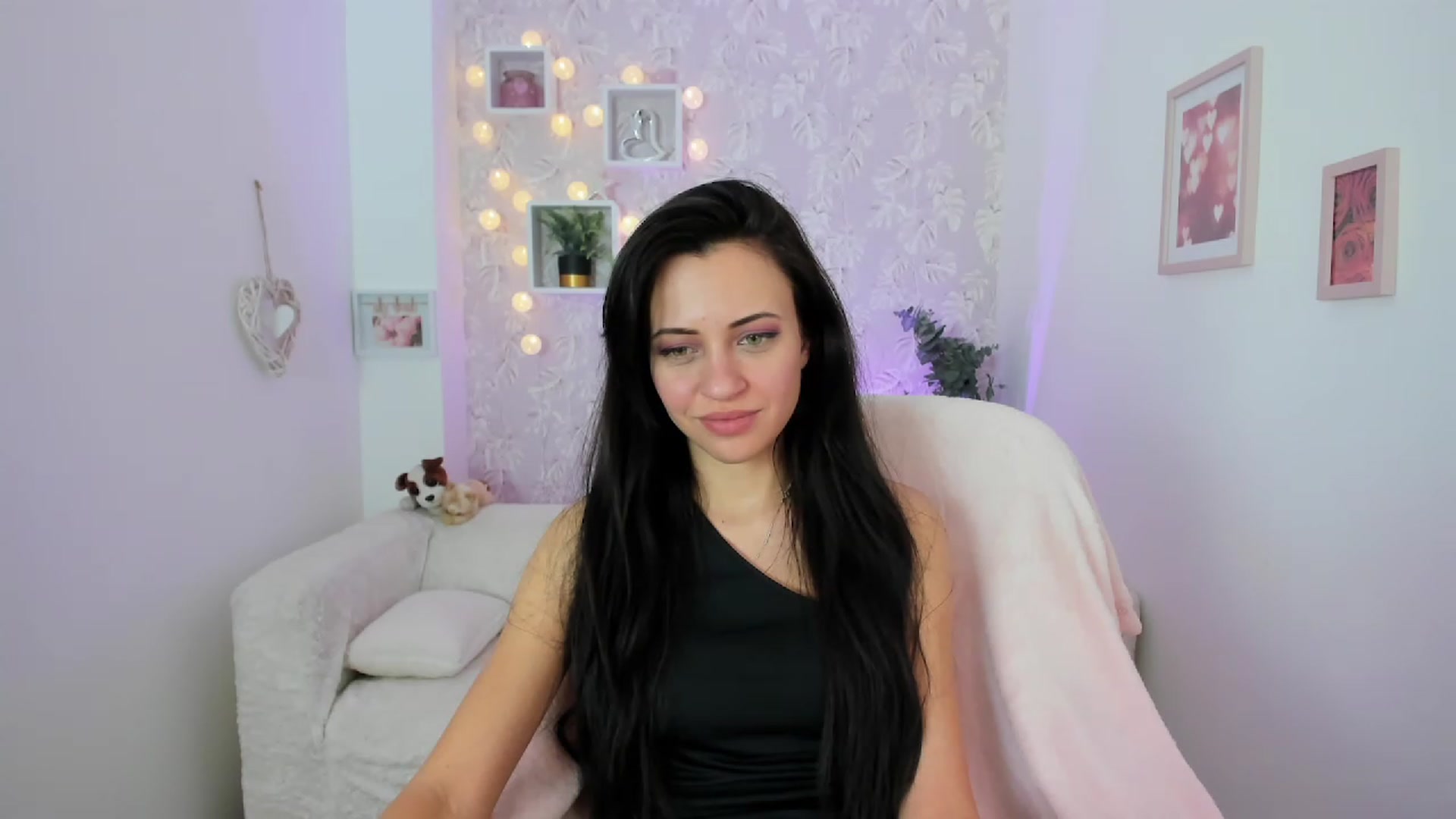 Gallery image thumbnail from Kathy_White's myfreecams stream on, 01/30/2023, 15:34 image 15 of 20