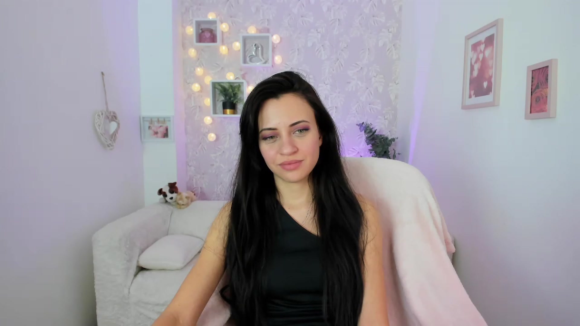 Gallery image thumbnail from Kathy_White's myfreecams stream on, 01/30/2023, 15:34 image 17 of 20