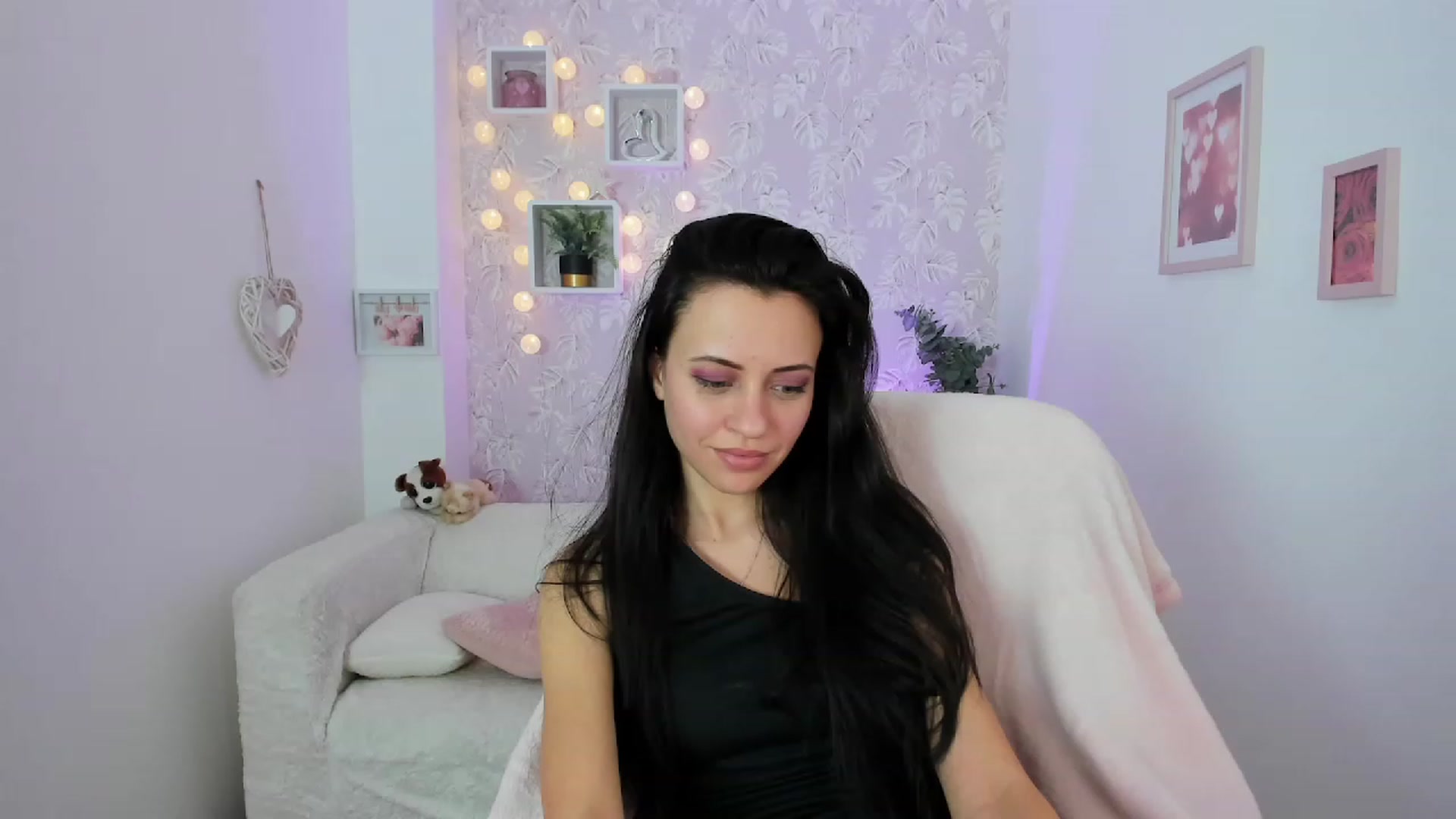 Gallery image thumbnail from Kathy_White's myfreecams stream on, 01/30/2023, 18:48 image 15 of 20