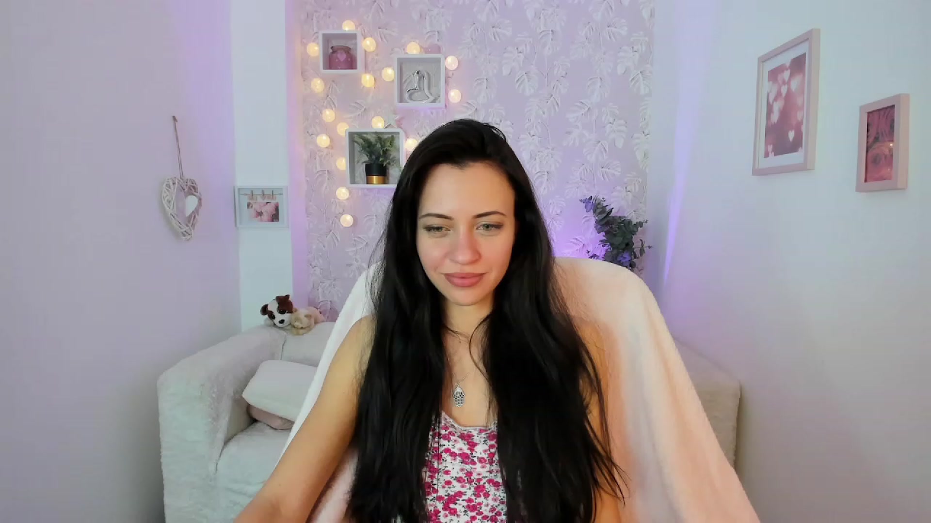 Gallery image thumbnail from Kathy_White's myfreecams stream on, 02/03/2023, 15:57 image 5 of 20