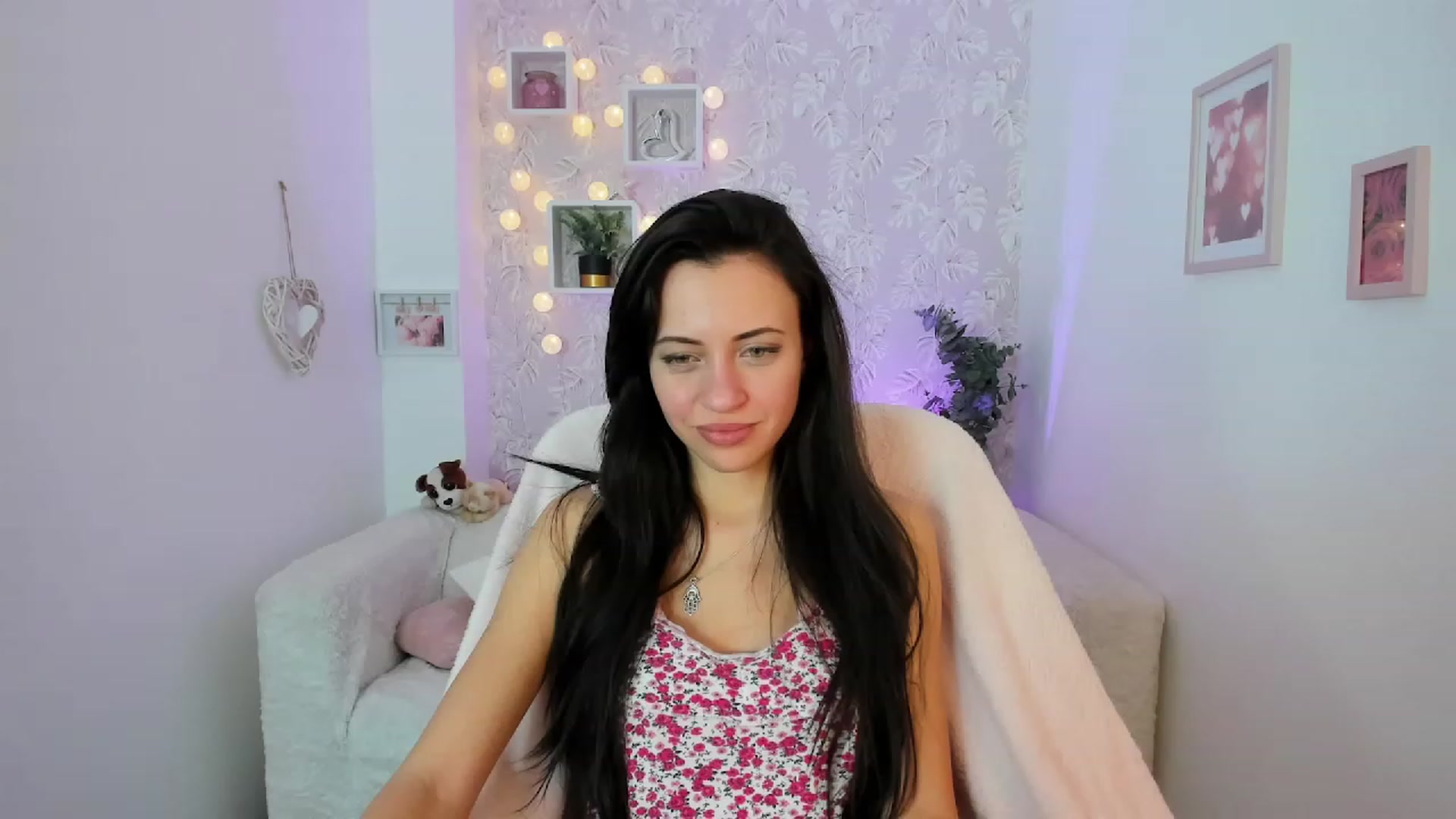Gallery image thumbnail from Kathy_White's myfreecams stream on, 02/03/2023, 18:10 image 17 of 20