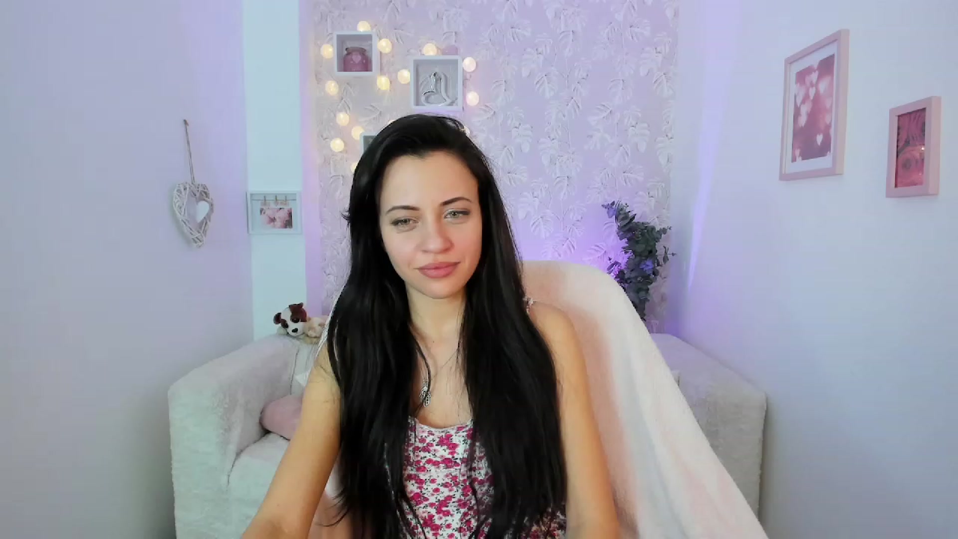 Gallery image thumbnail from Kathy_White's myfreecams stream on, 02/03/2023, 19:00 image 15 of 20