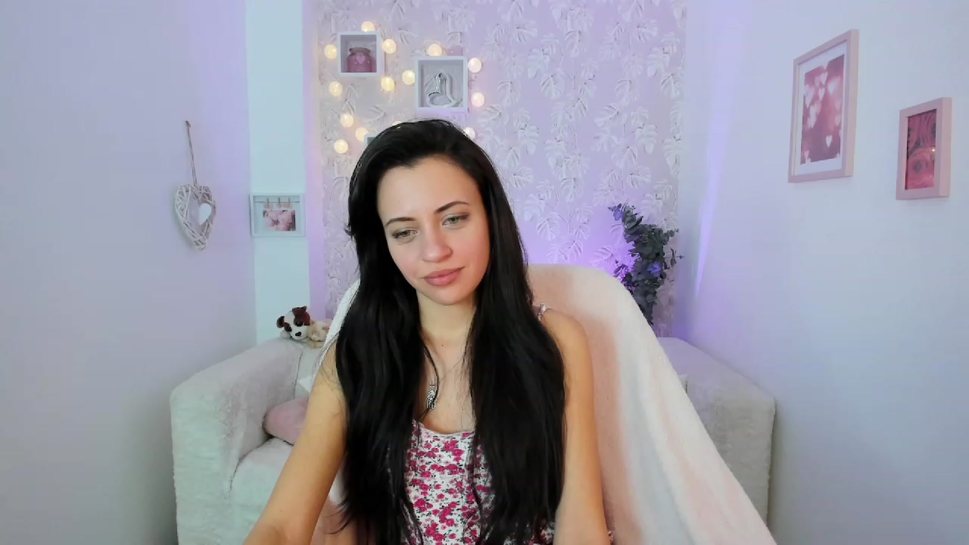 Gallery image thumbnail from Kathy_White's myfreecams stream on, 02/03/2023, 19:00 image 17 of 20
