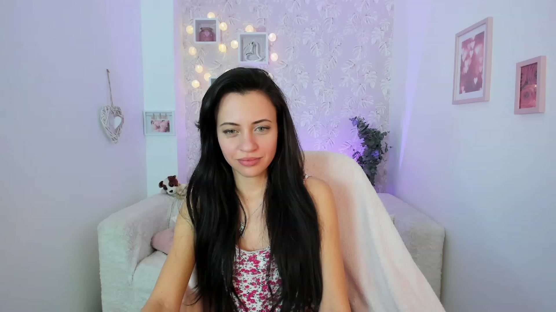 Gallery image thumbnail from Kathy_White's myfreecams stream on, 02/03/2023, 19:00 image 12 of 20