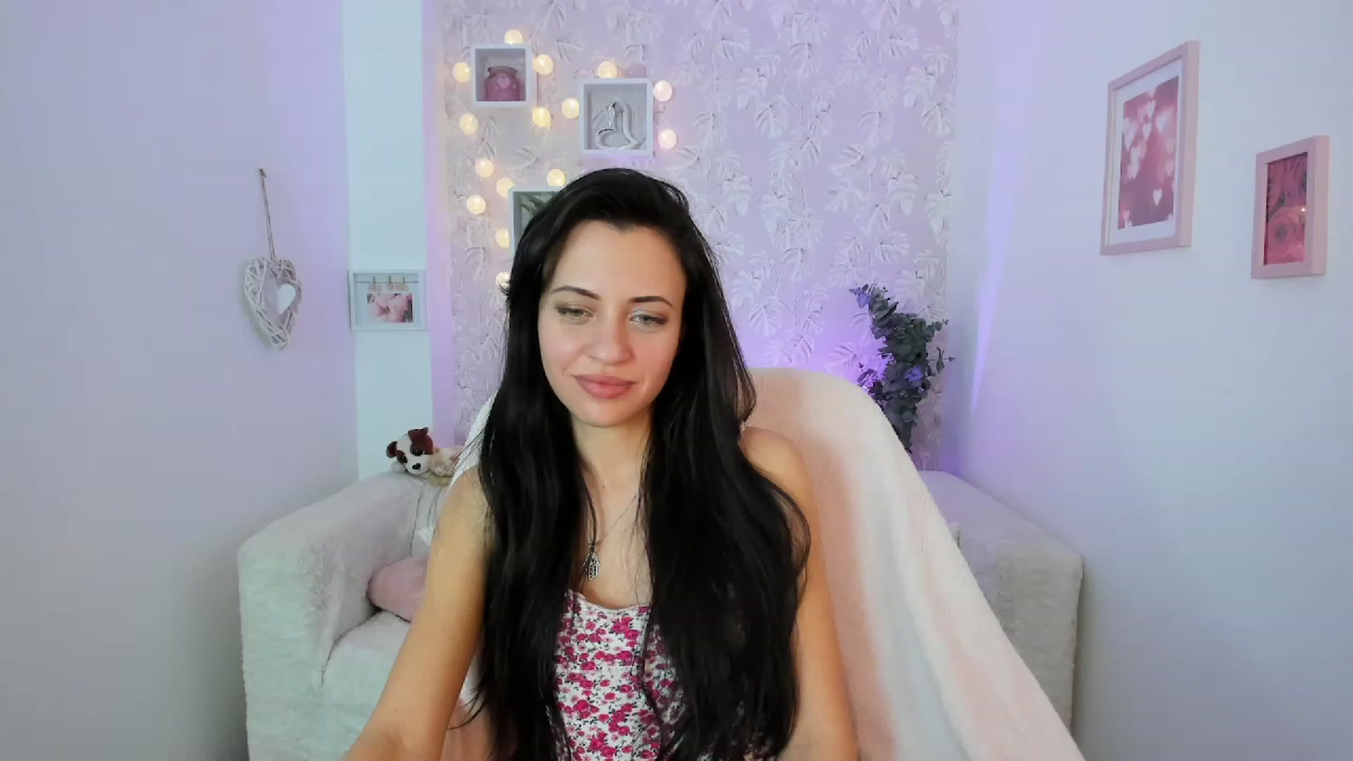 Gallery image thumbnail from Kathy_White's myfreecams stream on, 02/03/2023, 19:00 image 20 of 20