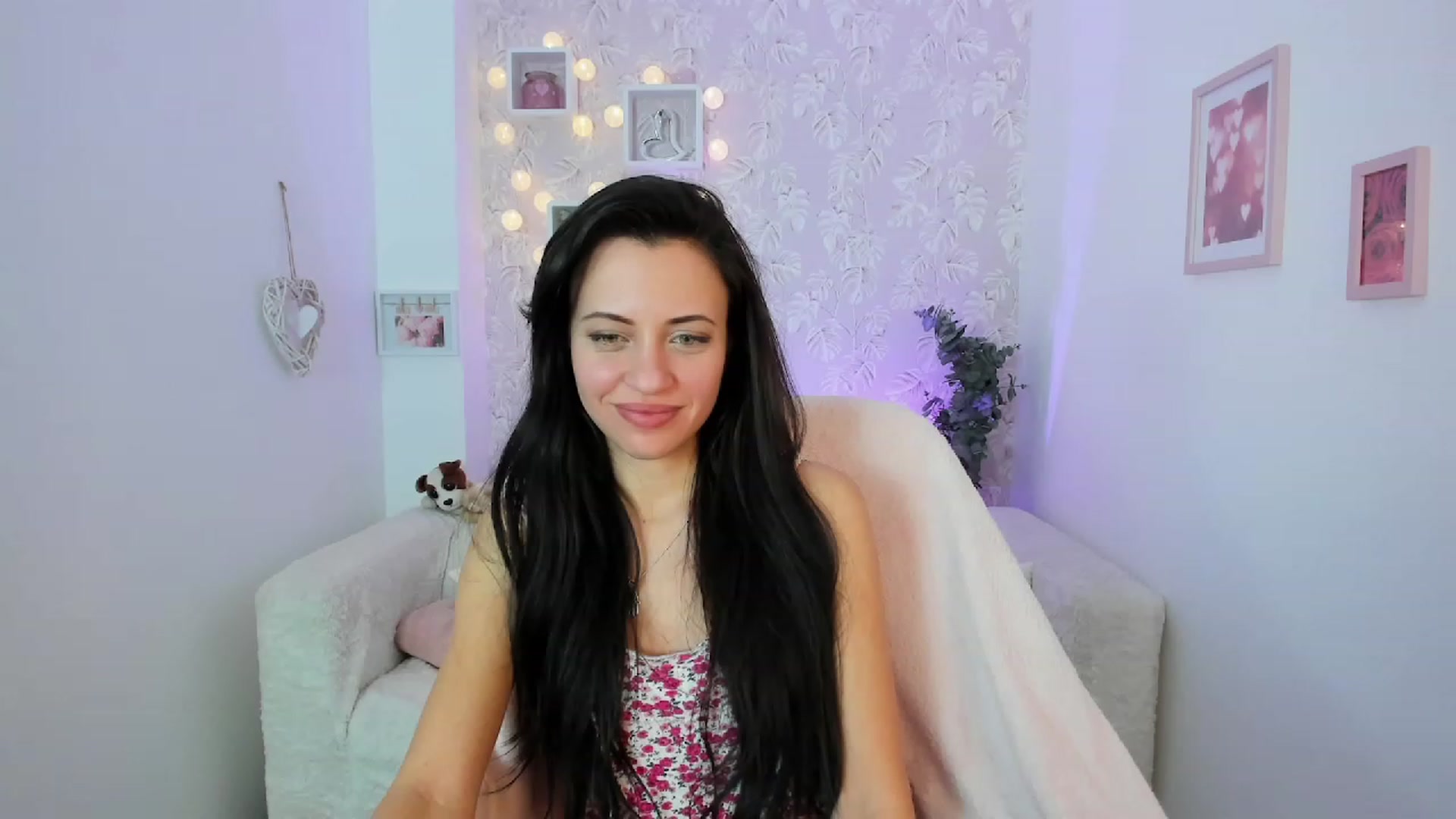 Gallery image thumbnail from Kathy_White's myfreecams stream on, 02/03/2023, 19:00 image 8 of 20
