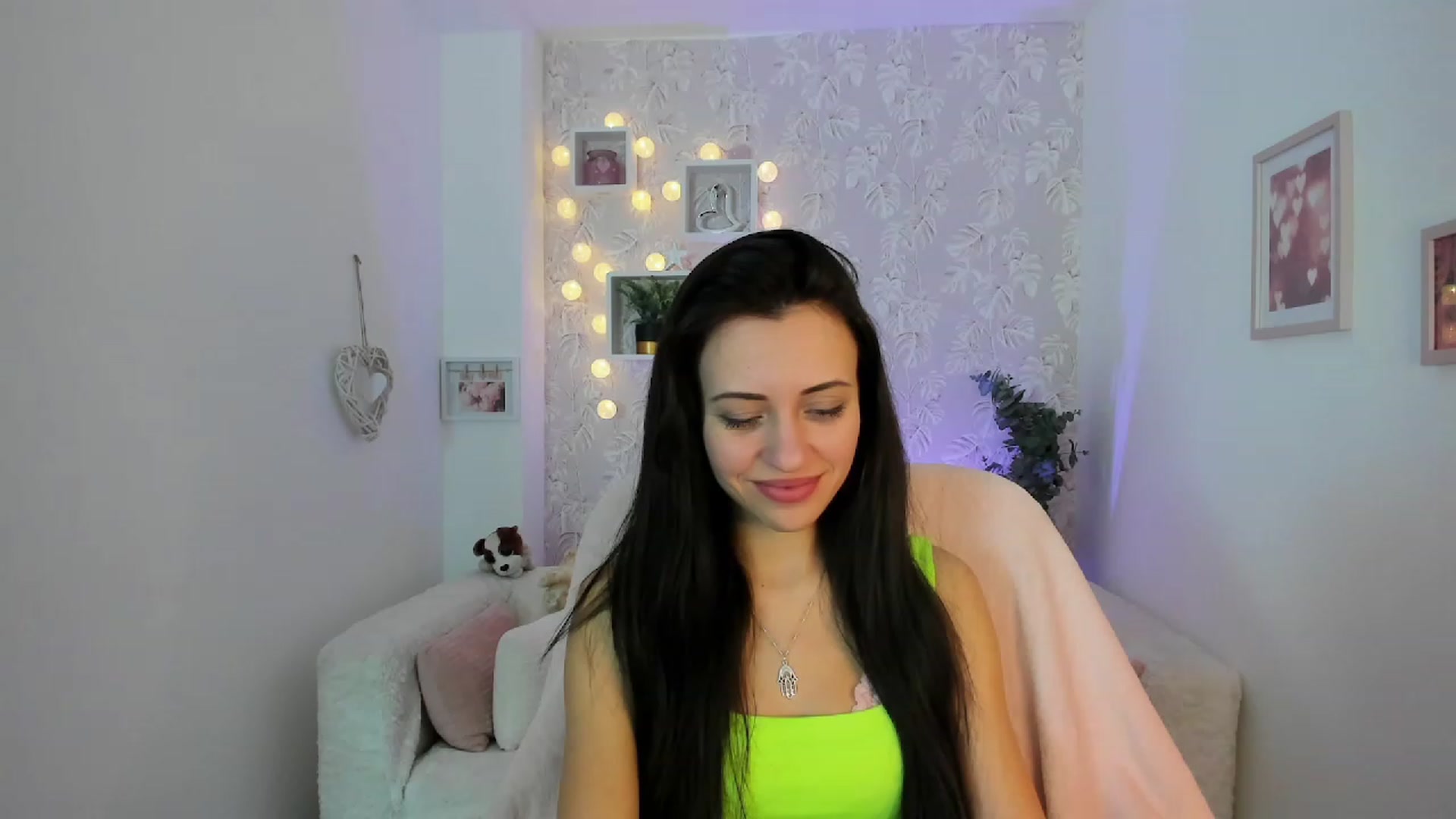 Gallery image thumbnail from Kathy_White's myfreecams stream on, 02/07/2023, 14:29 image 19 of 20