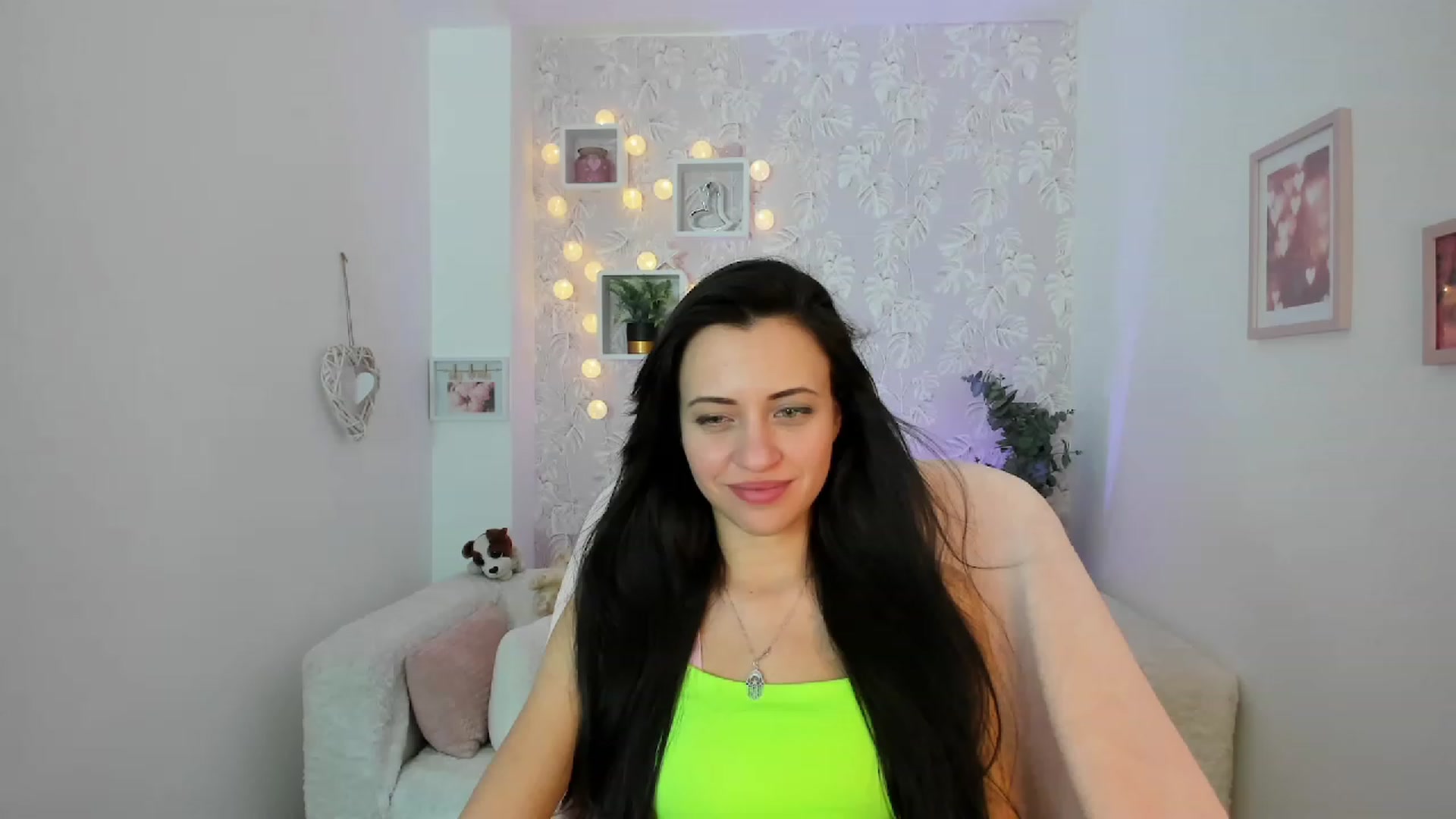 Gallery image thumbnail from Kathy_White's myfreecams stream on, 02/07/2023, 18:18 image 17 of 20