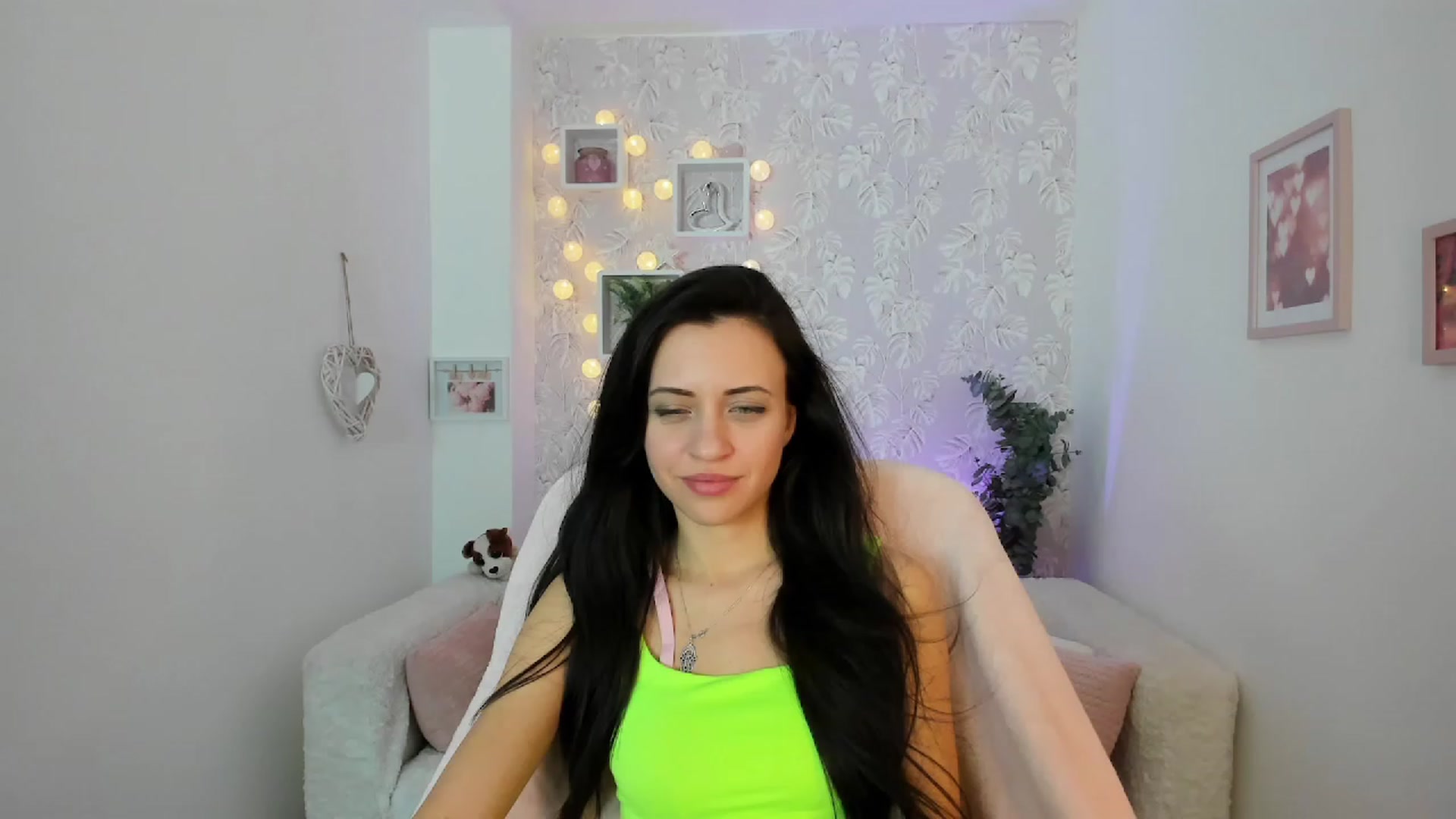 Gallery image thumbnail from Kathy_White's myfreecams stream on, 02/07/2023, 18:36 image 13 of 20