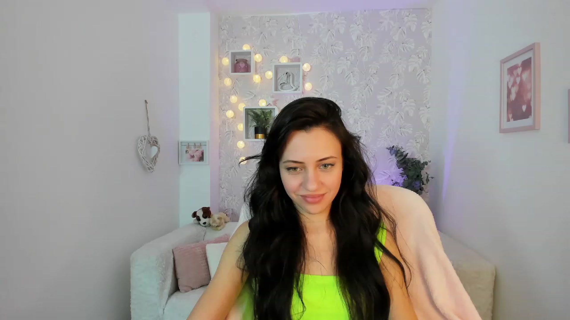 Gallery image thumbnail from Kathy_White's myfreecams stream on, 02/15/2023, 16:03 image 10 of 20