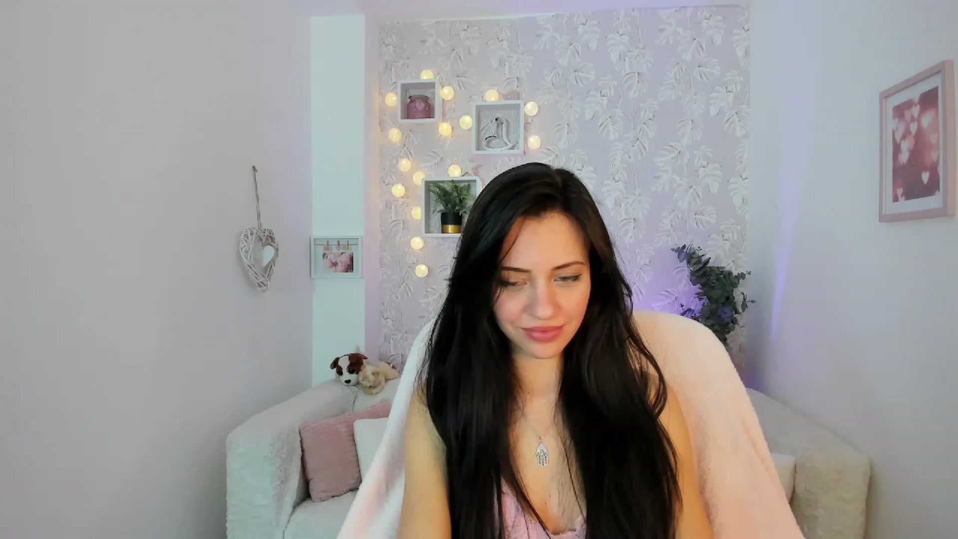 Gallery image thumbnail from Kathy_White's myfreecams stream on, 02/18/2023, 16:07 image 4 of 20
