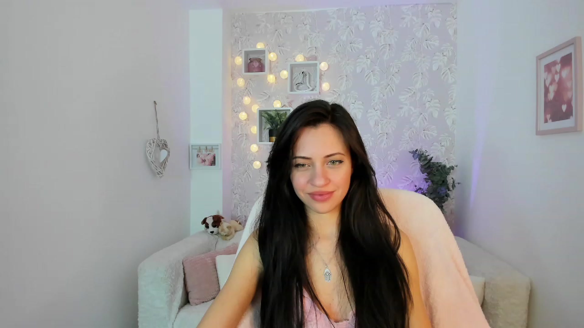 Gallery image thumbnail from Kathy_White's myfreecams stream on, 02/18/2023, 16:07 image 3 of 20