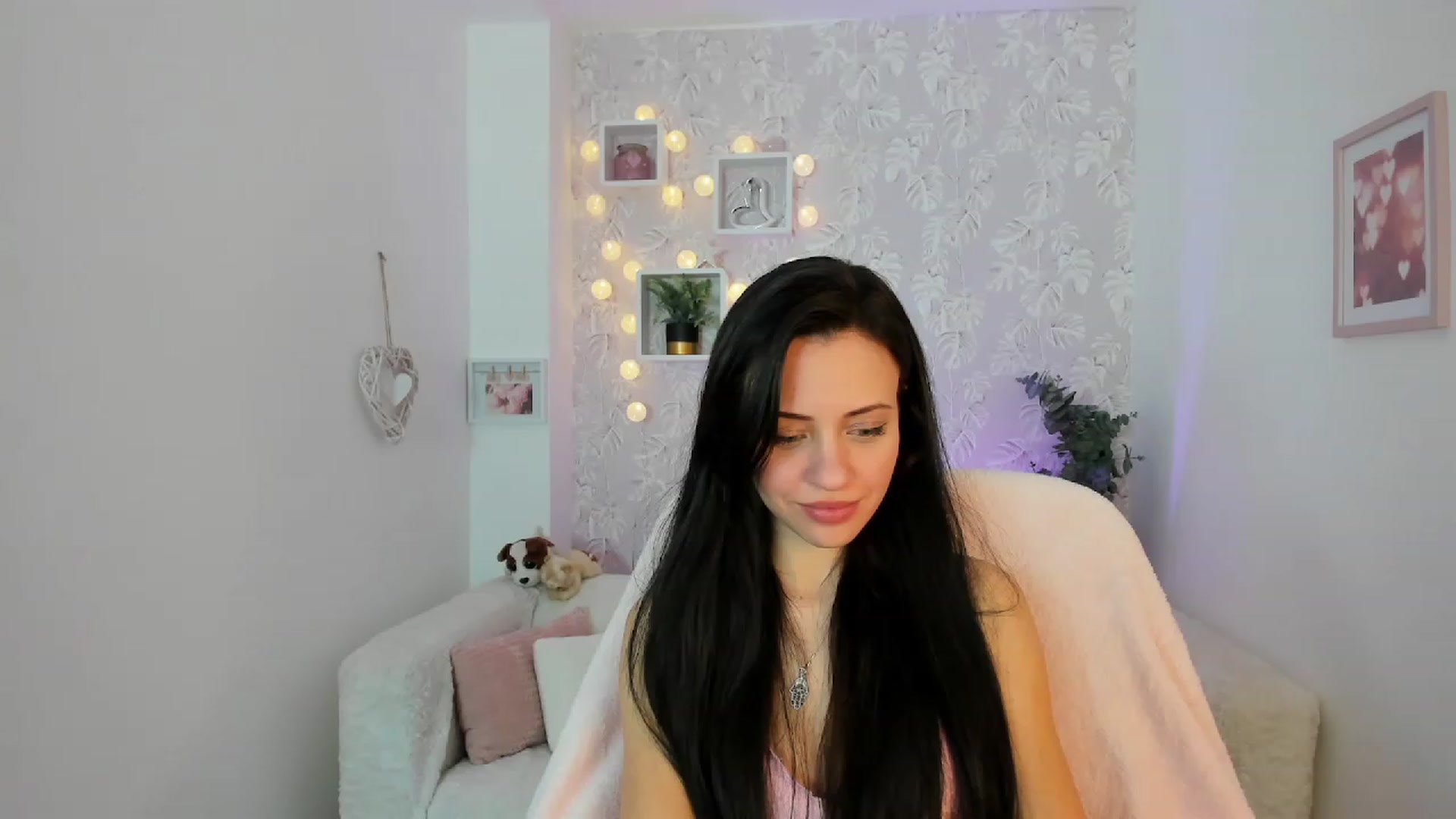 Gallery image thumbnail from Kathy_White's myfreecams stream on, 02/18/2023, 16:07 image 9 of 20