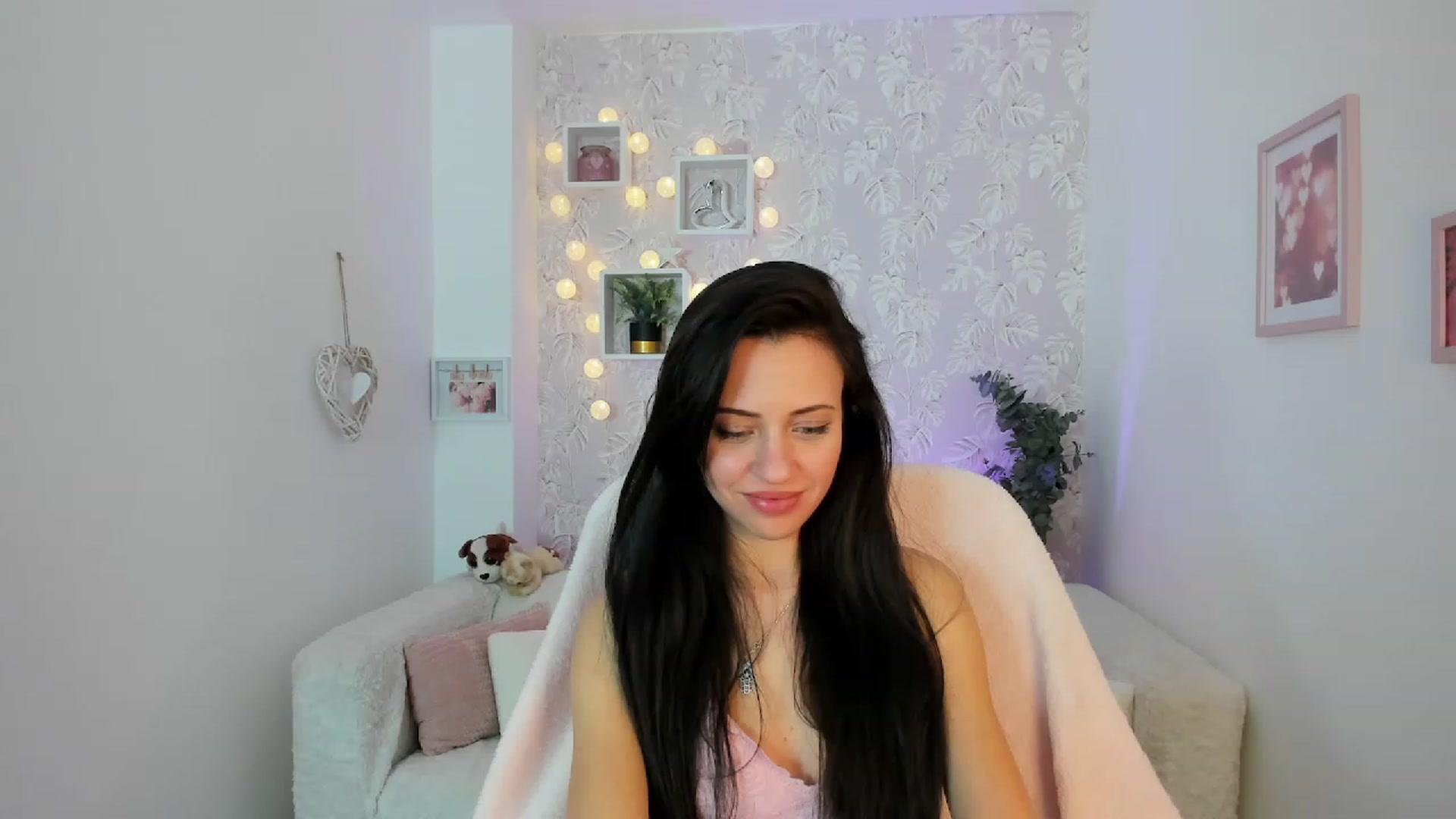 Gallery image thumbnail from Kathy_White's myfreecams stream on, 02/18/2023, 17:32 image 19 of 20