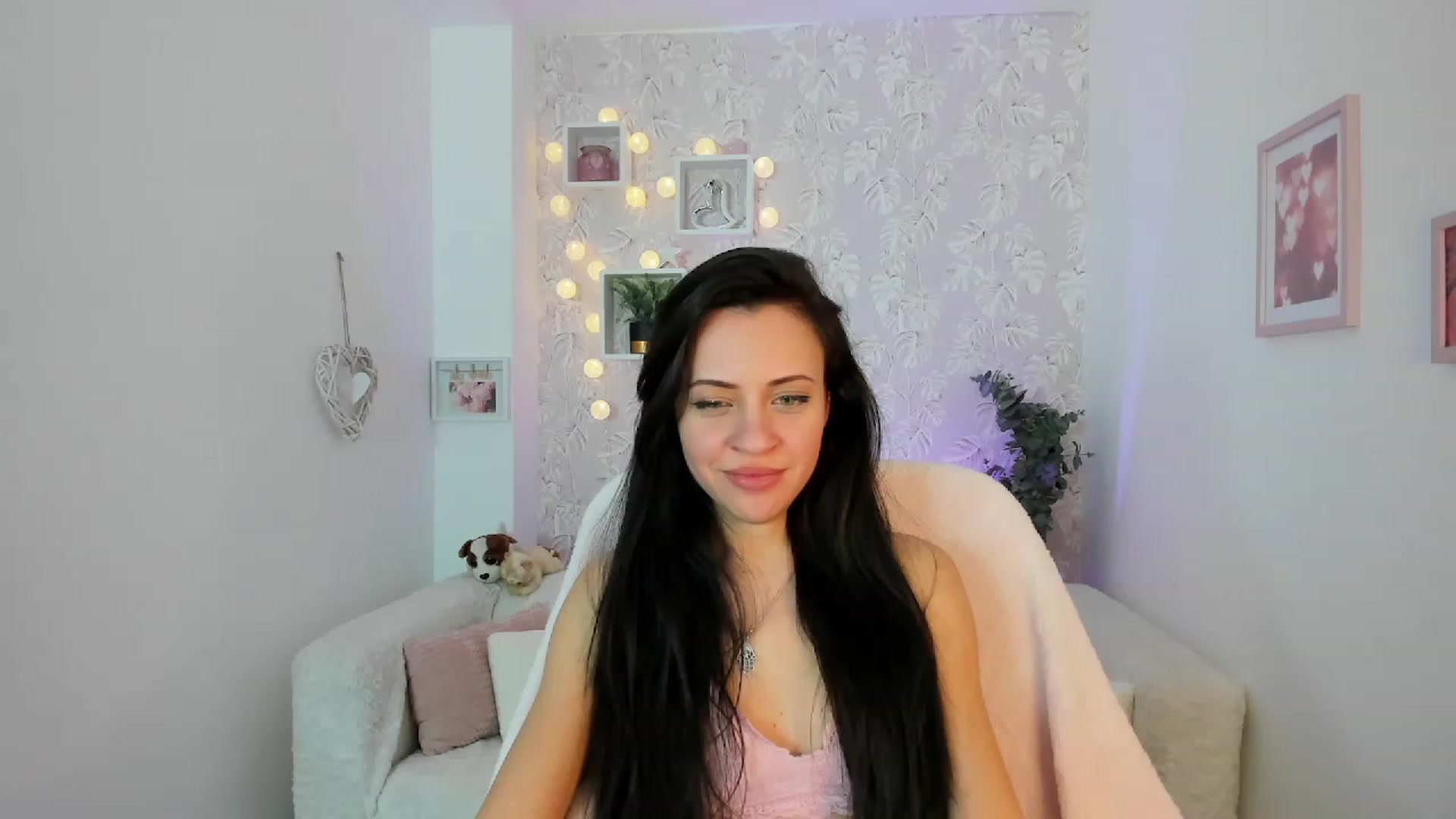 Gallery image thumbnail from Kathy_White's myfreecams stream on, 02/18/2023, 17:32 image 14 of 20