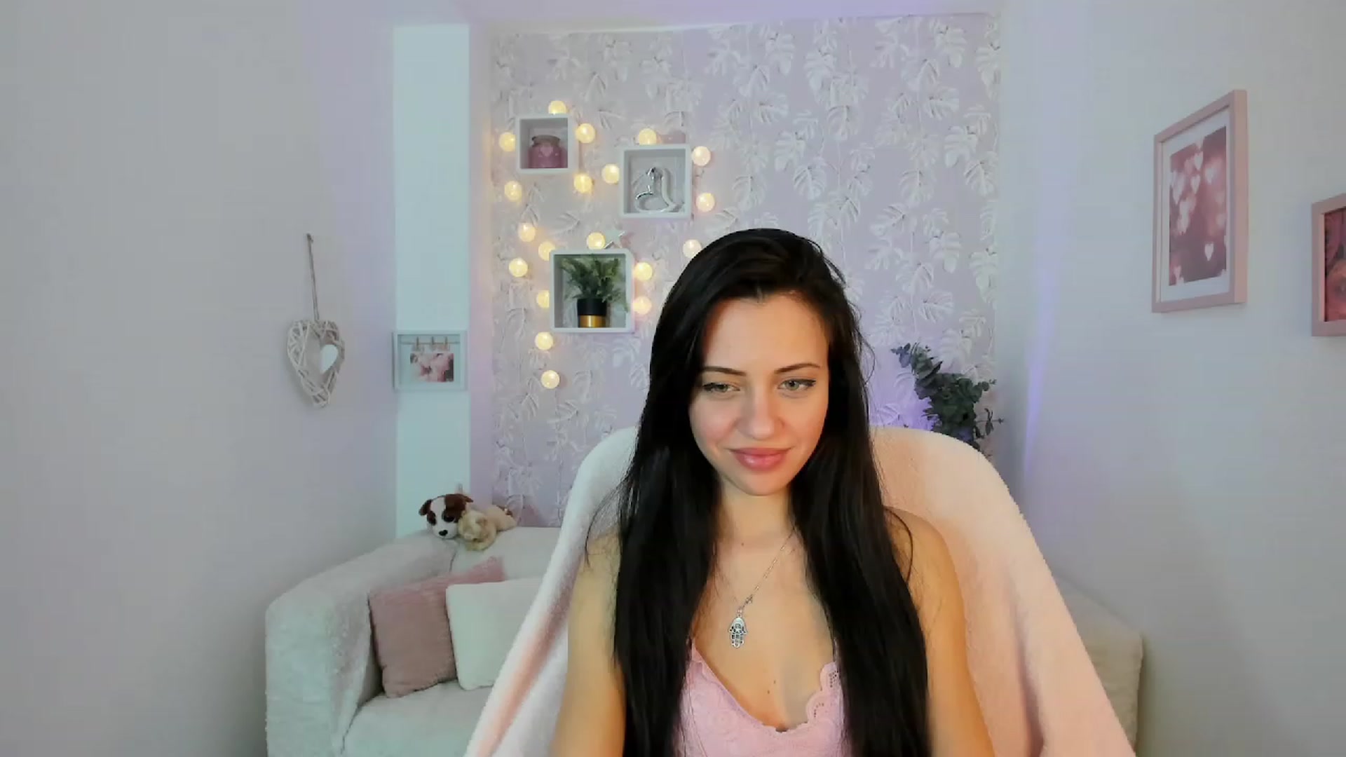 Gallery image thumbnail from Kathy_White's myfreecams stream on, 02/18/2023, 17:32 image 12 of 20