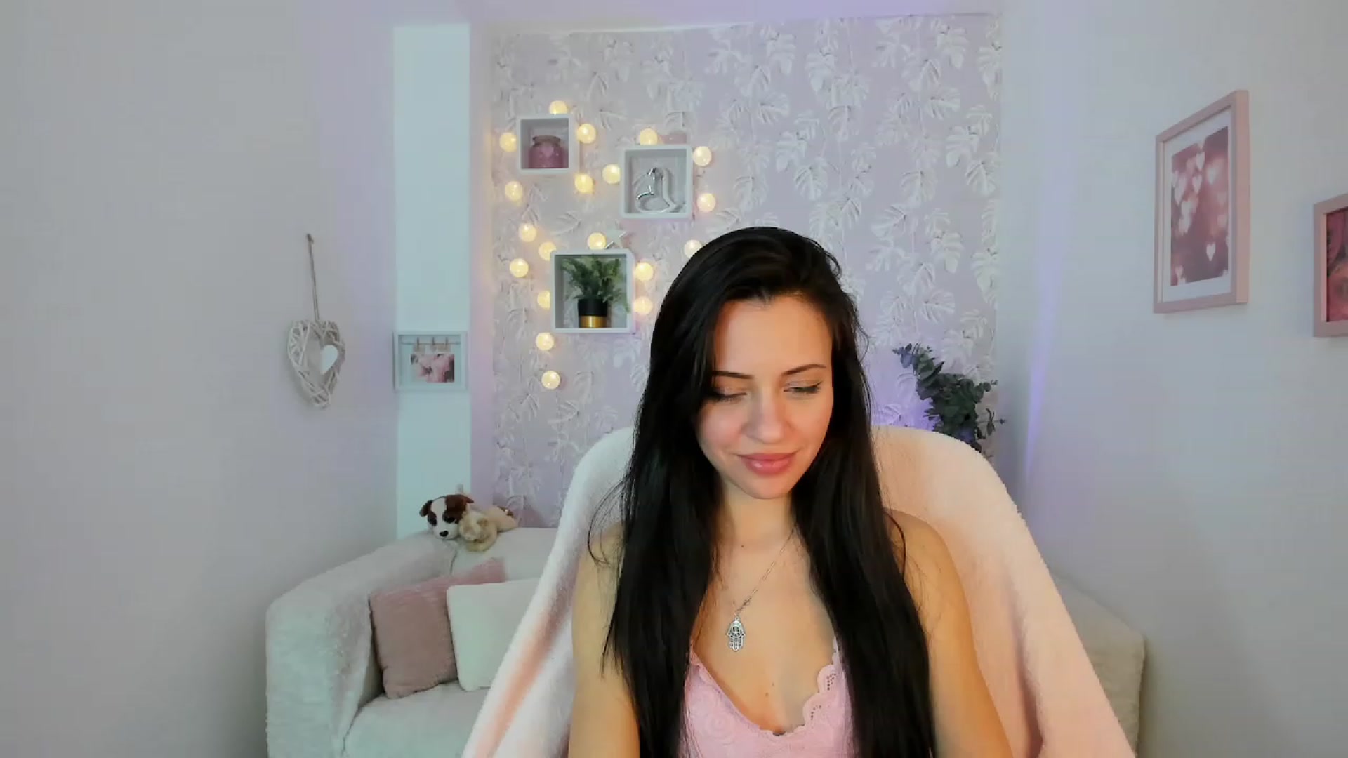 Gallery image thumbnail from Kathy_White's myfreecams stream on, 02/18/2023, 17:32 image 11 of 20