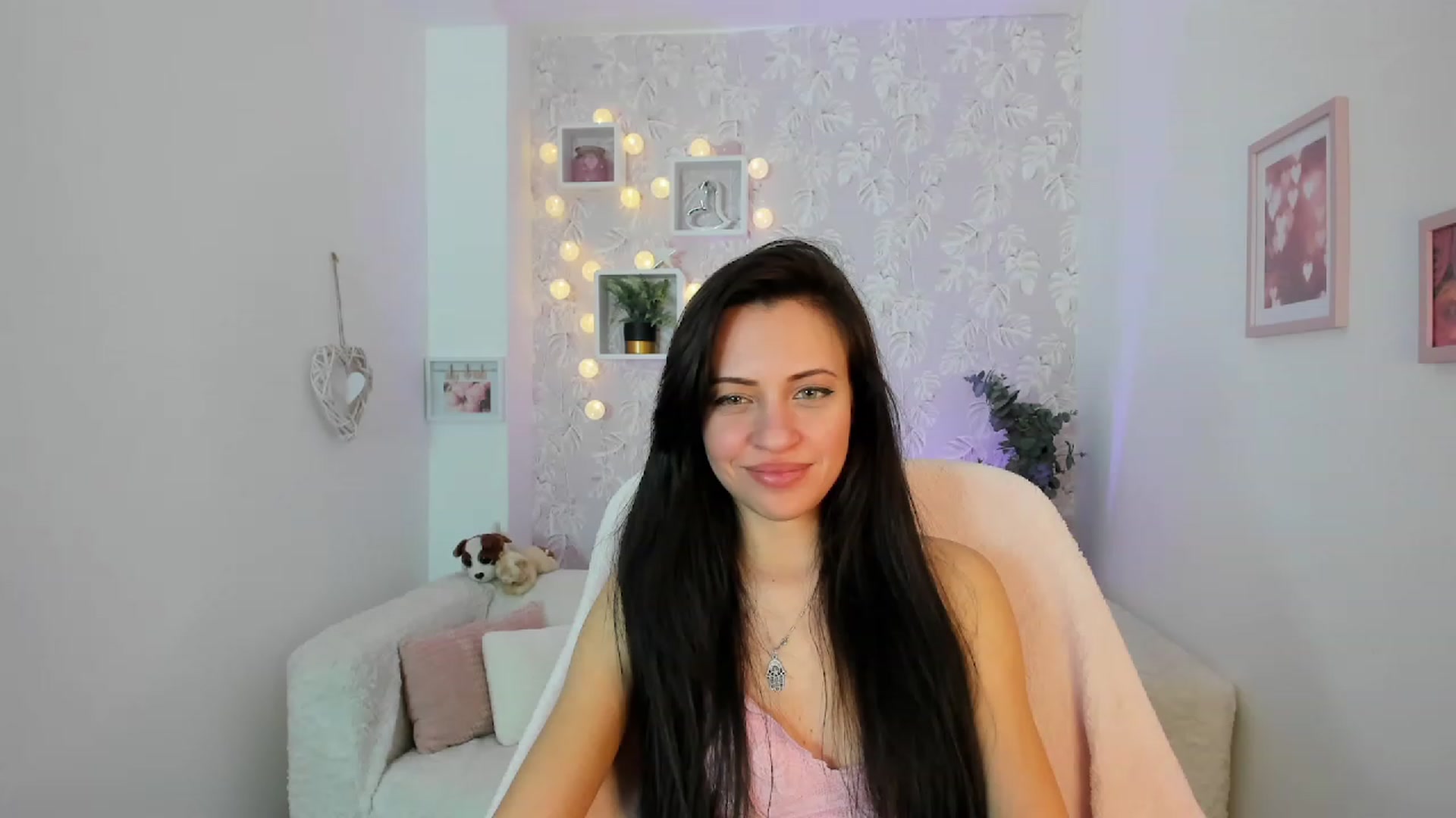 Gallery image thumbnail from Kathy_White's myfreecams stream on, 02/18/2023, 17:32 image 7 of 20