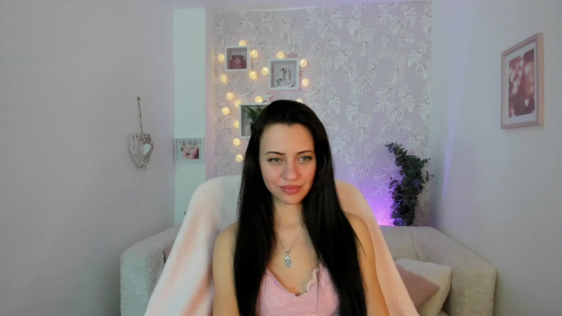 Gallery image thumbnail from Kathy_White's myfreecams stream on, 02/18/2023, 18:57 image 2 of 20