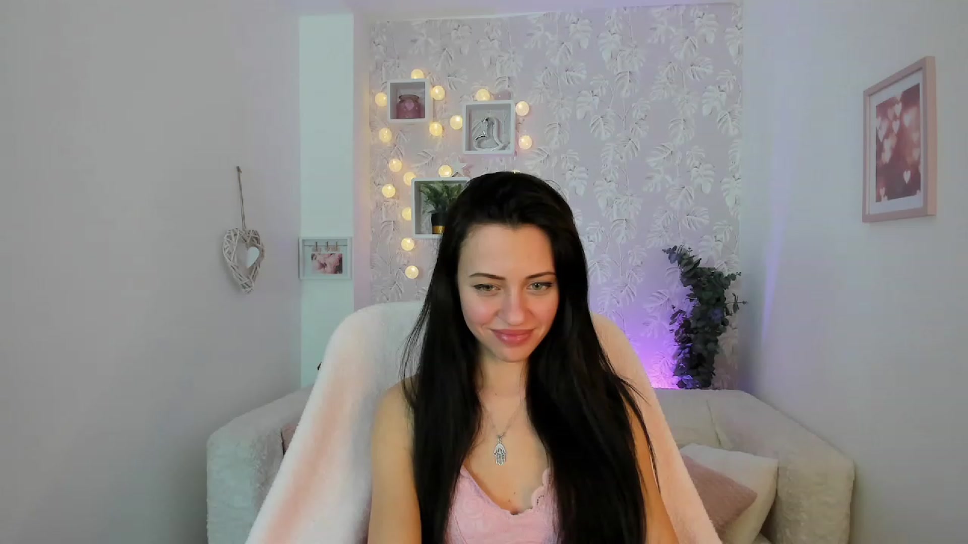 Gallery image thumbnail from Kathy_White's myfreecams stream on, 02/18/2023, 18:57 image 6 of 20