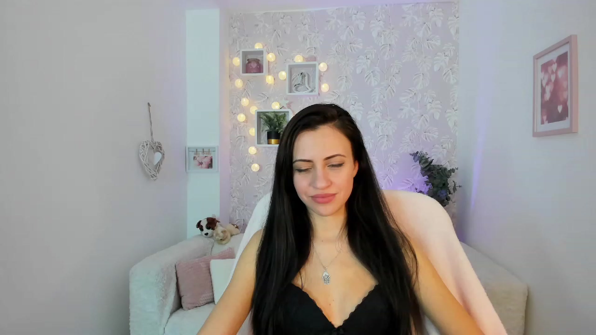 Gallery image thumbnail from Kathy_White's myfreecams stream on, 02/19/2023, 15:09 image 6 of 20