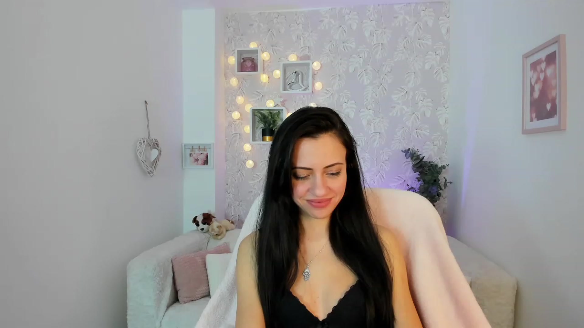 Gallery image thumbnail from Kathy_White's myfreecams stream on, 02/19/2023, 15:09 image 19 of 20