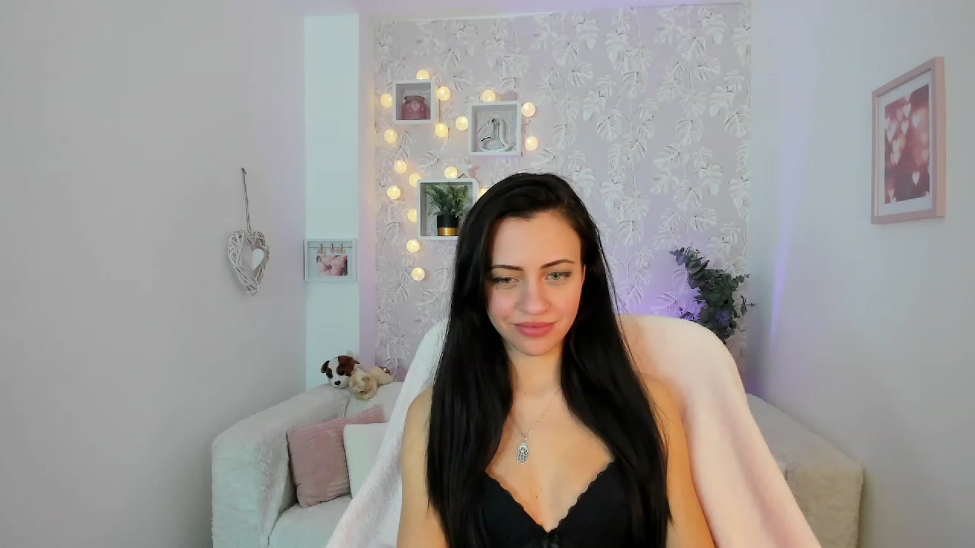 Gallery image thumbnail from Kathy_White's myfreecams stream on, 02/19/2023, 15:09 image 15 of 20