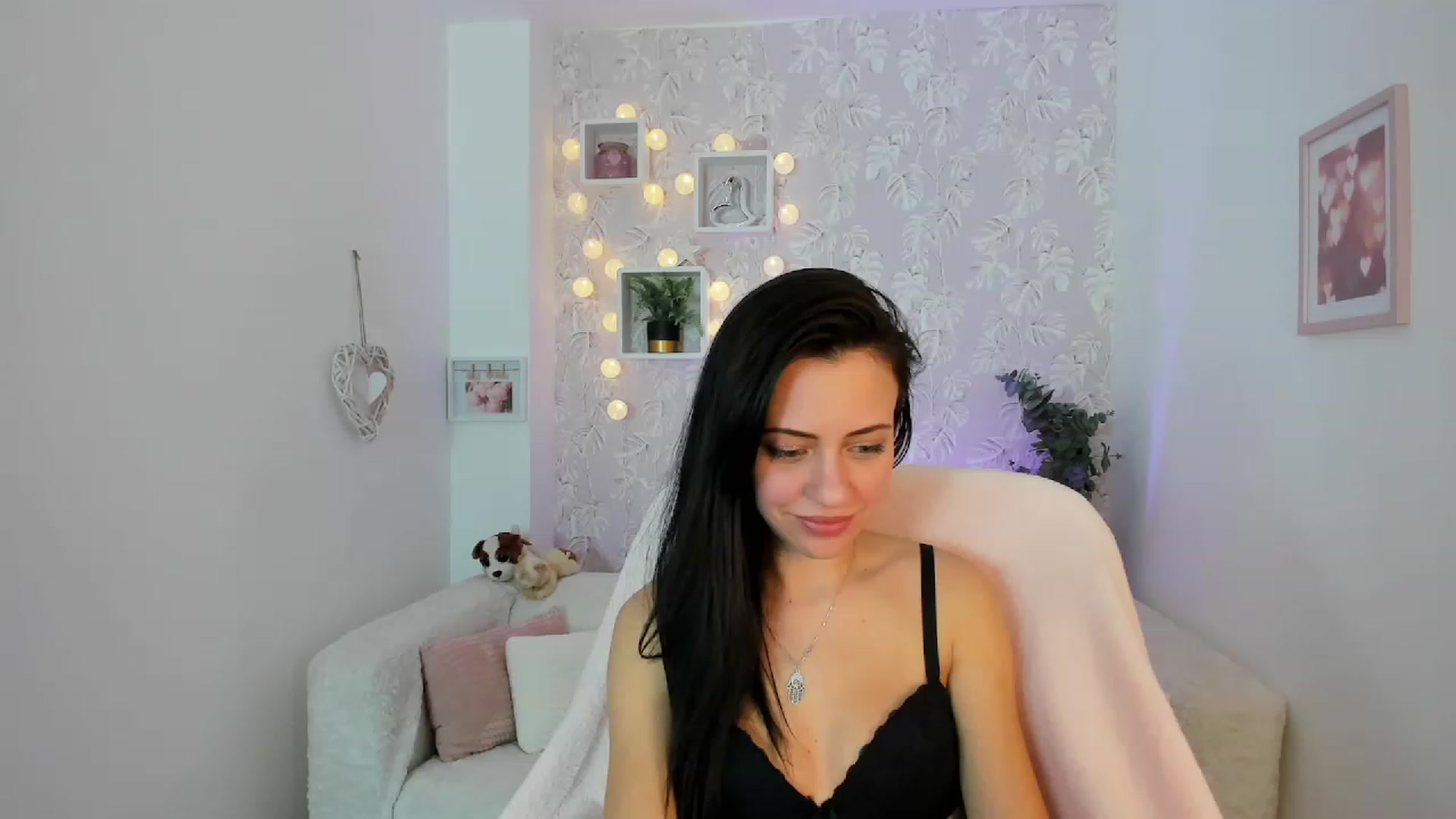 Gallery image thumbnail from Kathy_White's myfreecams stream on, 02/19/2023, 18:40 image 19 of 20