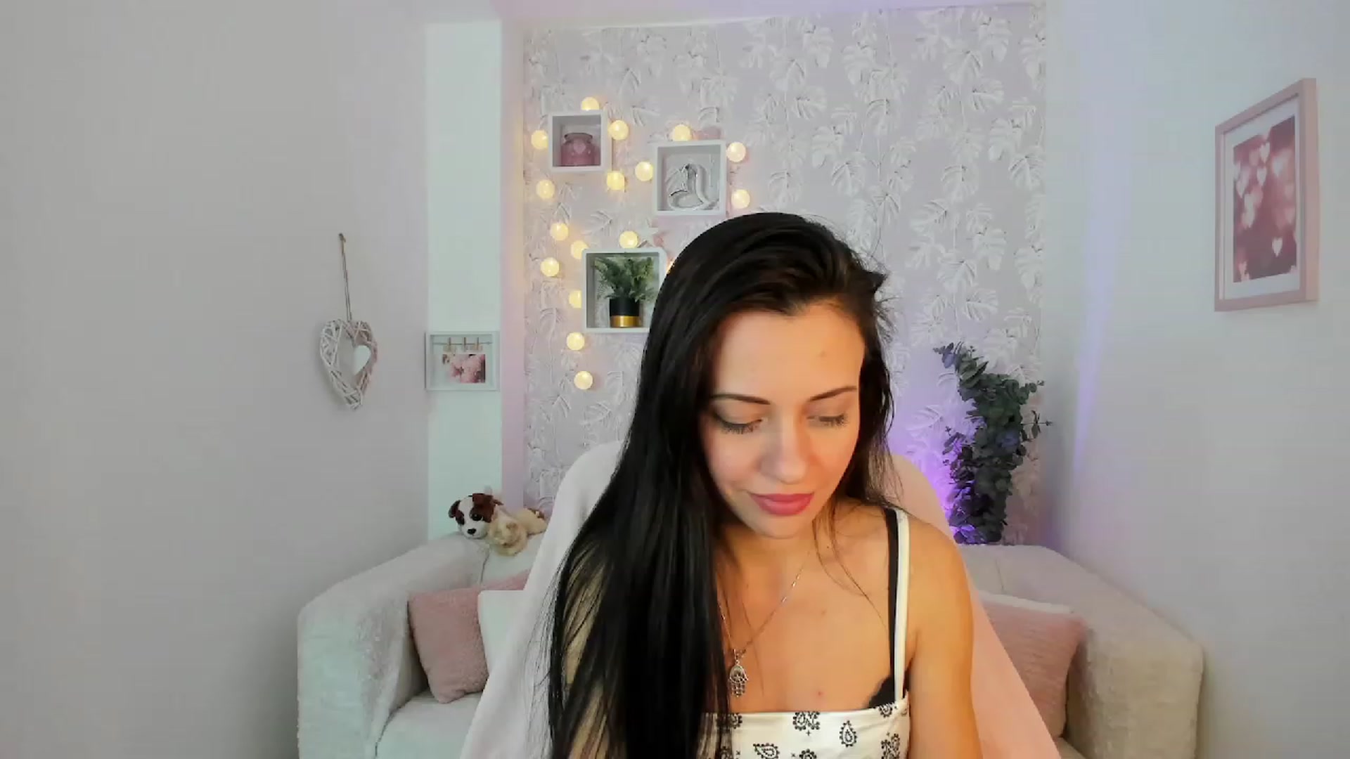 Gallery image thumbnail from Kathy_White's myfreecams stream on, 02/28/2023, 18:27 image 14 of 20
