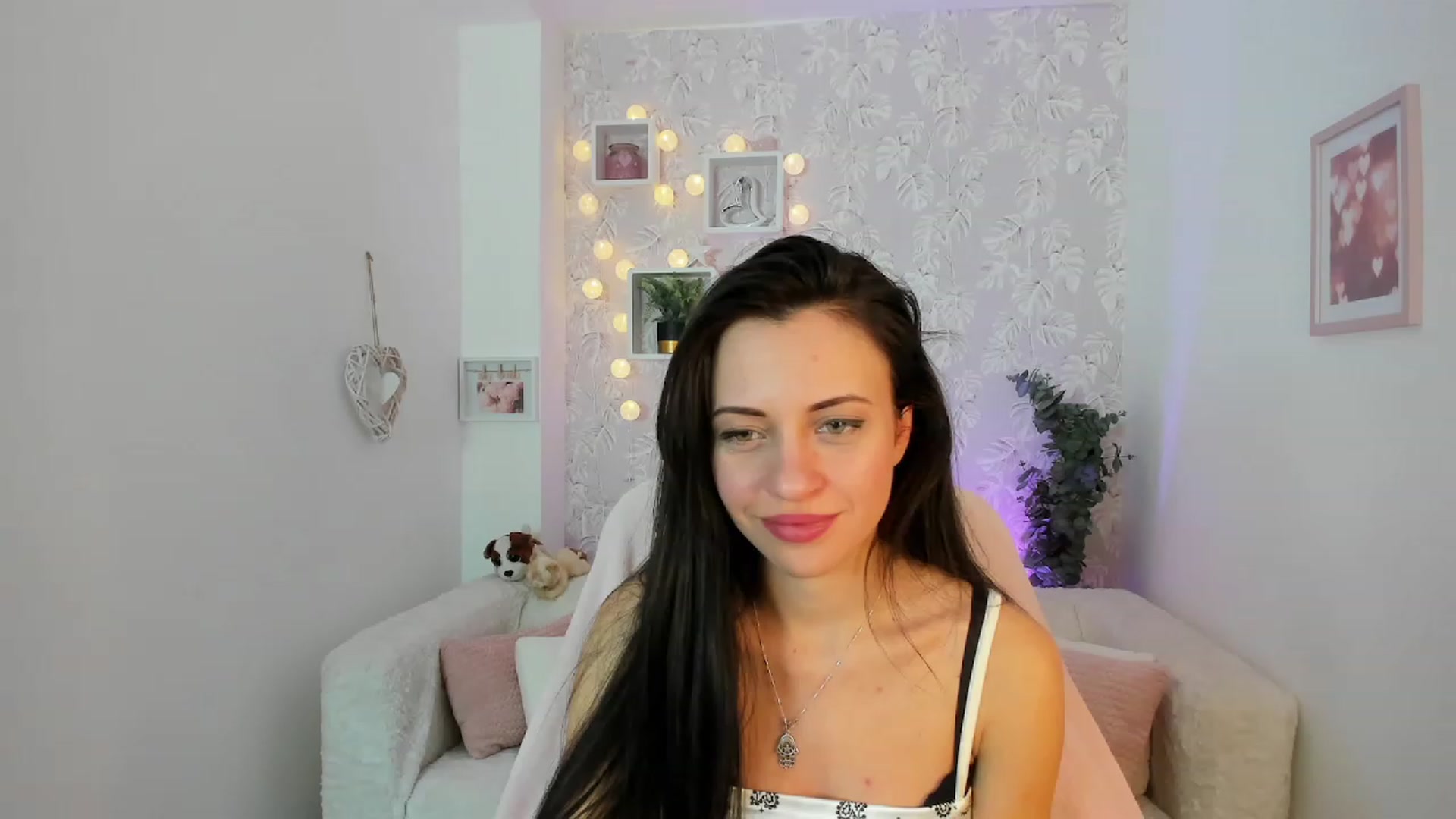 Gallery image thumbnail from Kathy_White's myfreecams stream on, 02/28/2023, 18:27 image 17 of 20