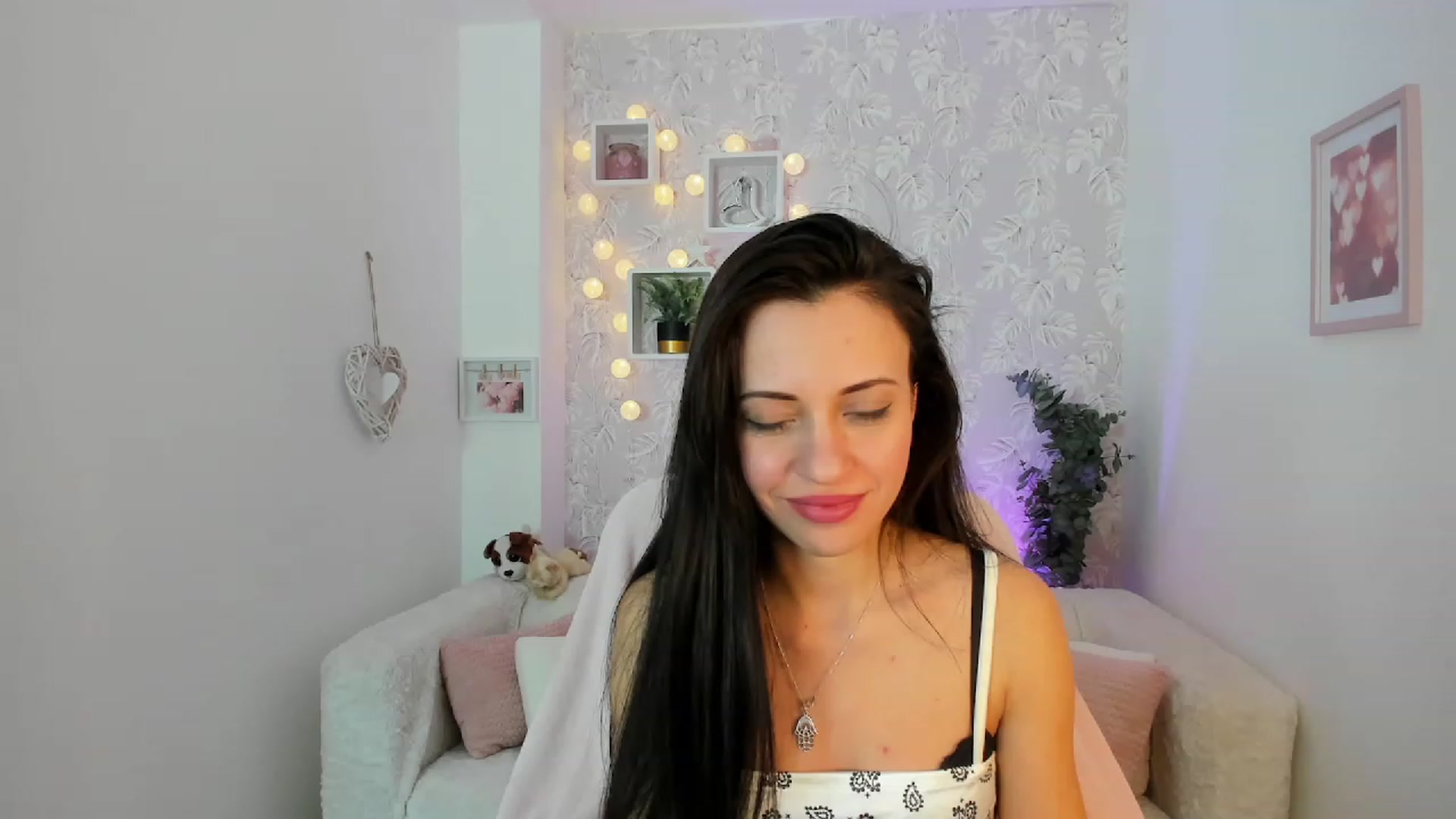 Gallery image thumbnail from Kathy_White's myfreecams stream on, 02/28/2023, 18:27 image 16 of 20