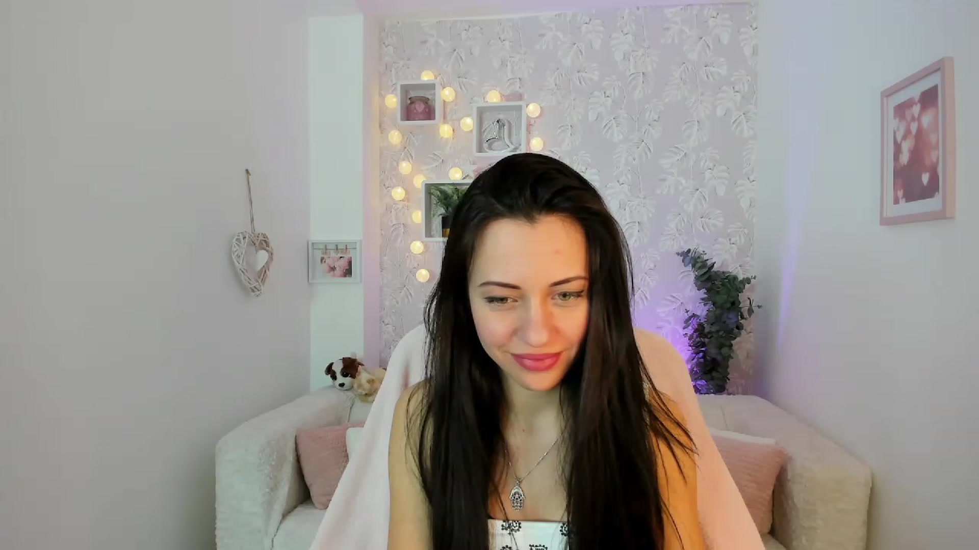 Gallery image thumbnail from Kathy_White's myfreecams stream on, 02/28/2023, 18:27 image 6 of 20