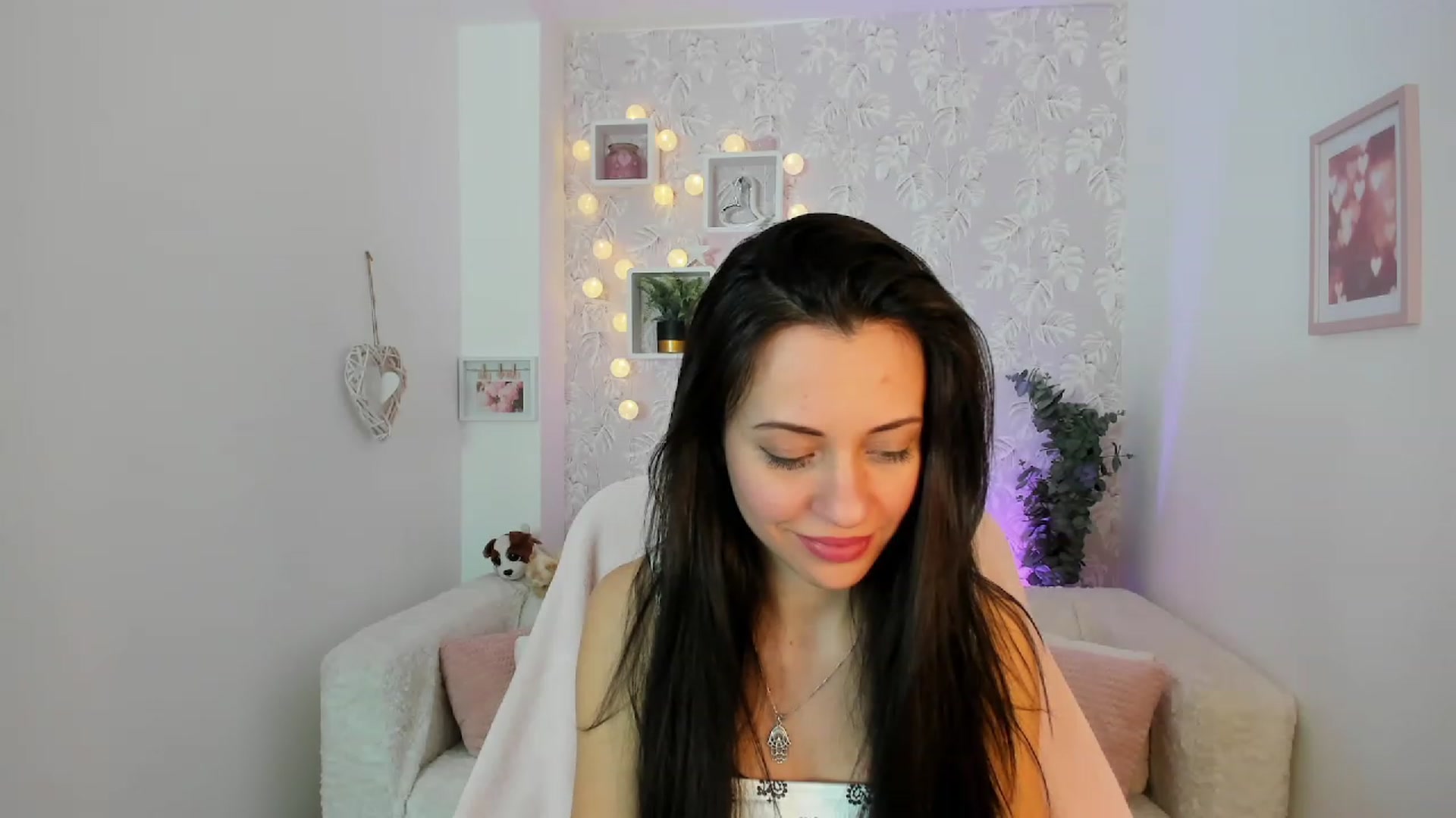 Gallery image thumbnail from Kathy_White's myfreecams stream on, 02/28/2023, 18:27 image 5 of 20