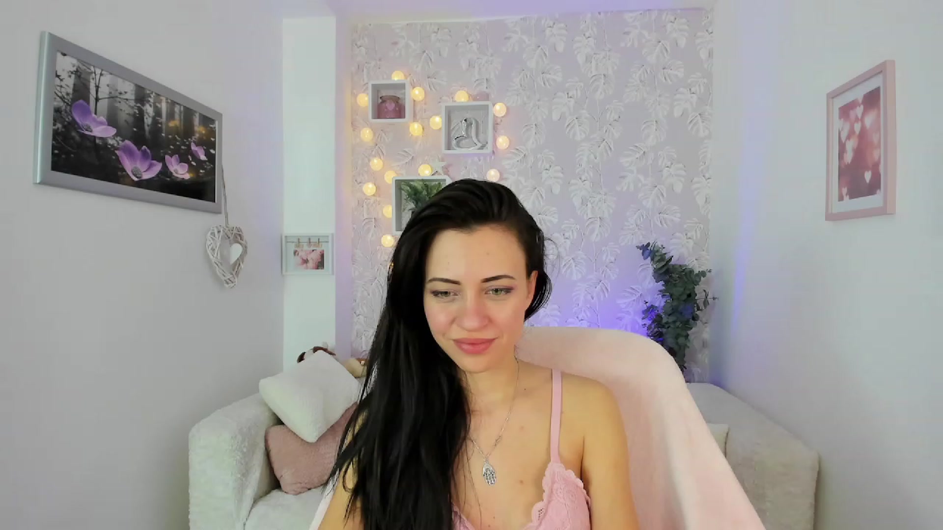 Gallery image thumbnail from Kathy_White's myfreecams stream on, 03/01/2023, 16:32 image 3 of 20
