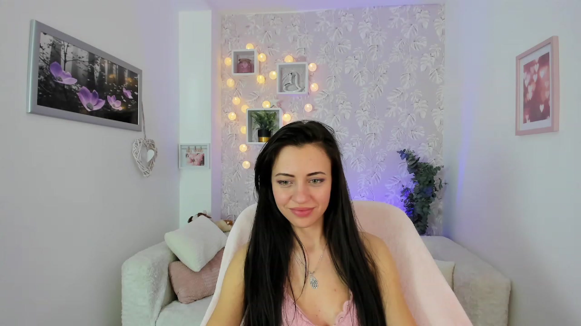 Gallery image thumbnail from Kathy_White's myfreecams stream on, 03/01/2023, 16:32 image 18 of 20