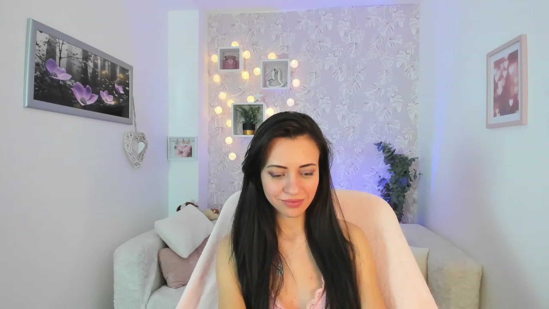 Gallery image thumbnail from Kathy_White's myfreecams stream on, 03/01/2023, 17:47 image 20 of 20