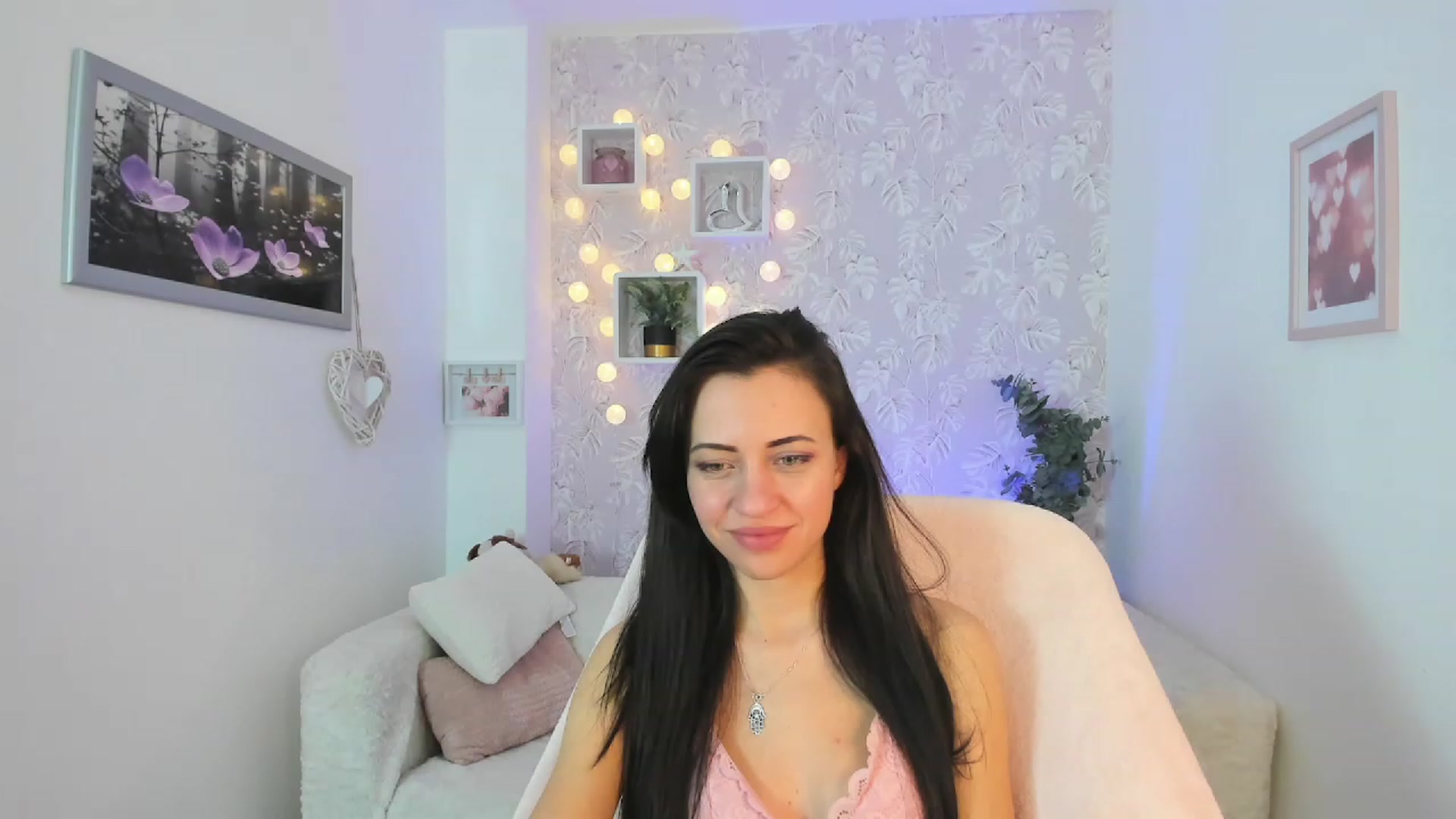 Gallery image thumbnail from Kathy_White's myfreecams stream on, 03/01/2023, 17:47 image 13 of 20